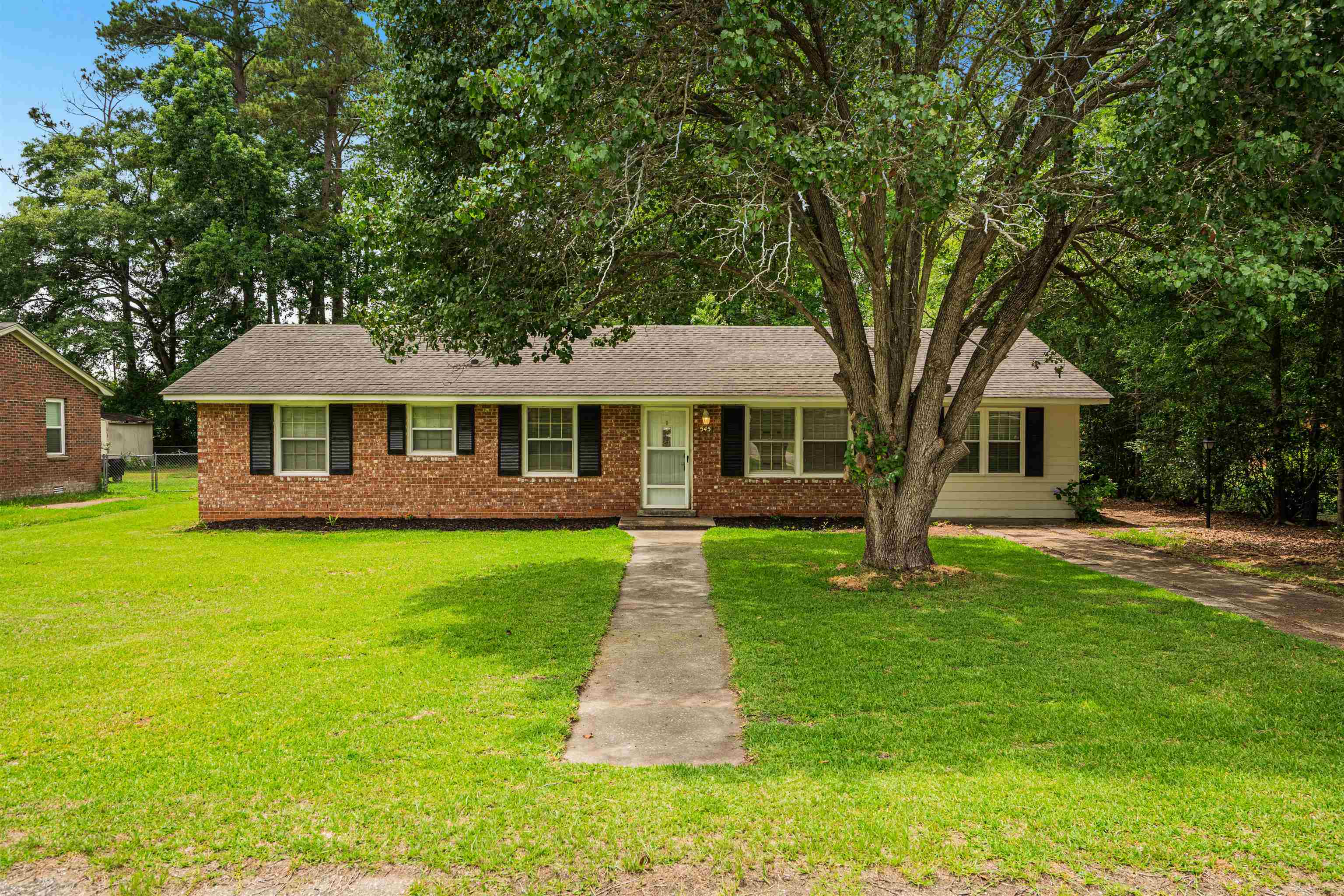545 Hickory Ave.