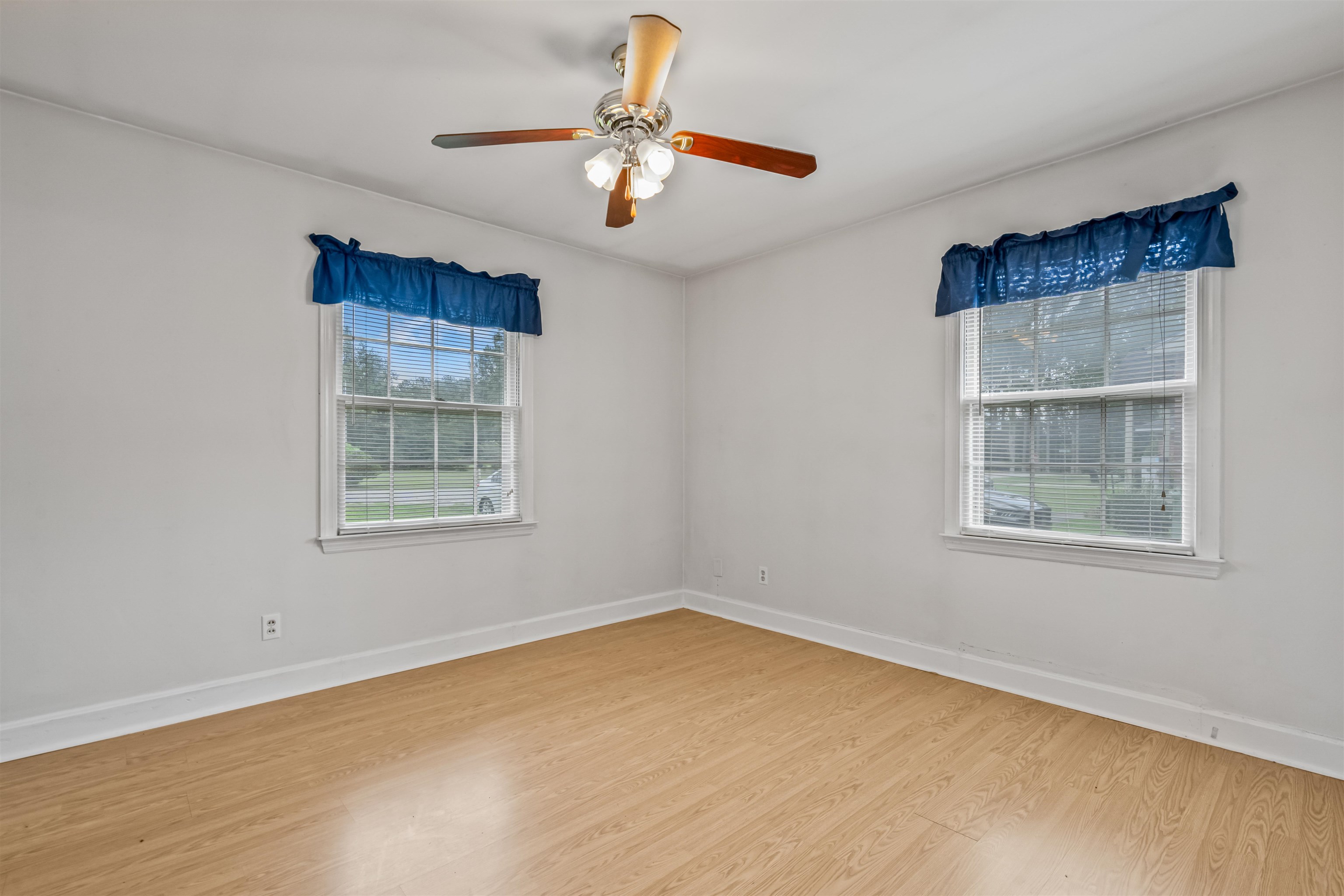 545 Hickory Ave.