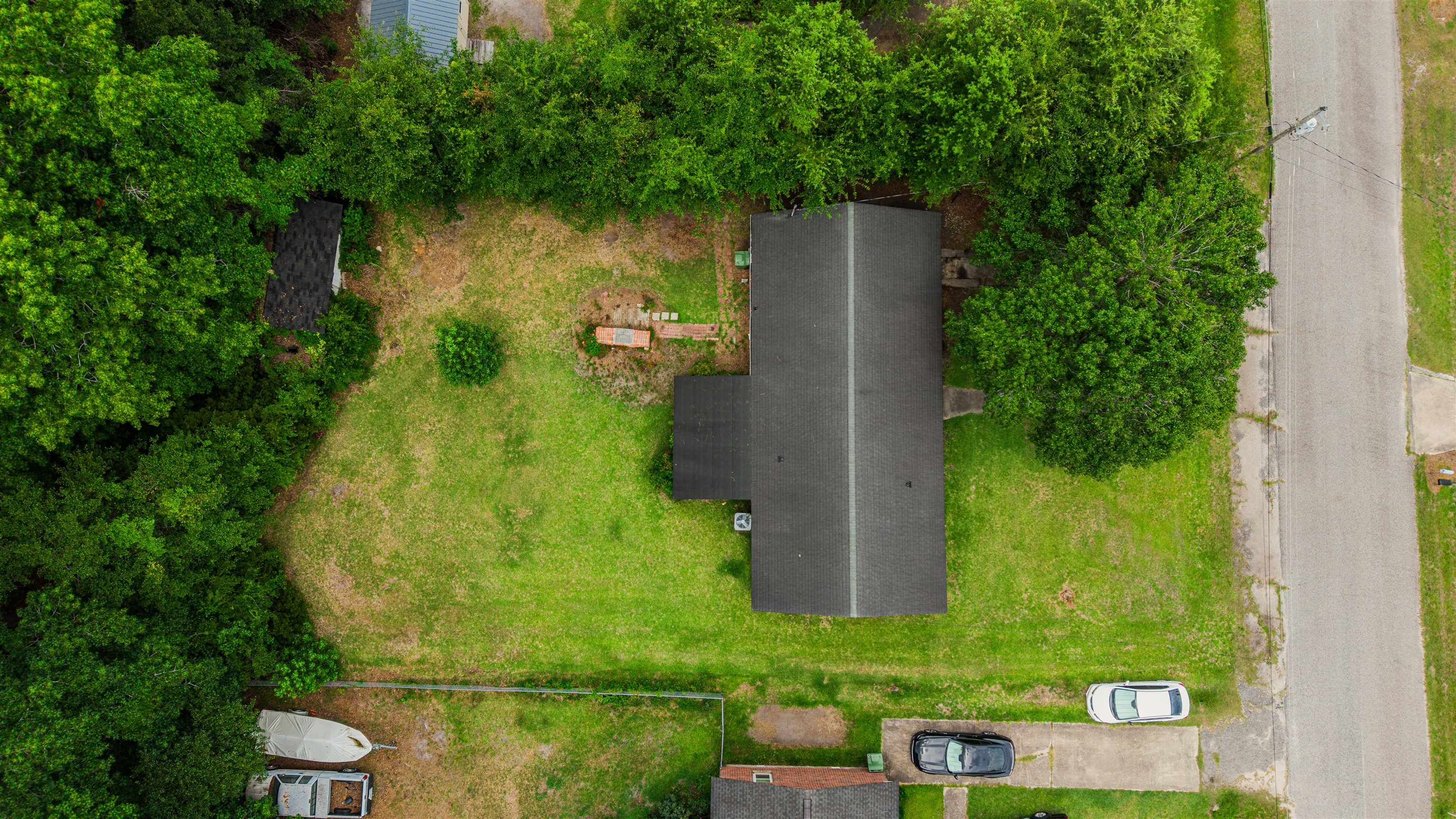 545 Hickory Ave.