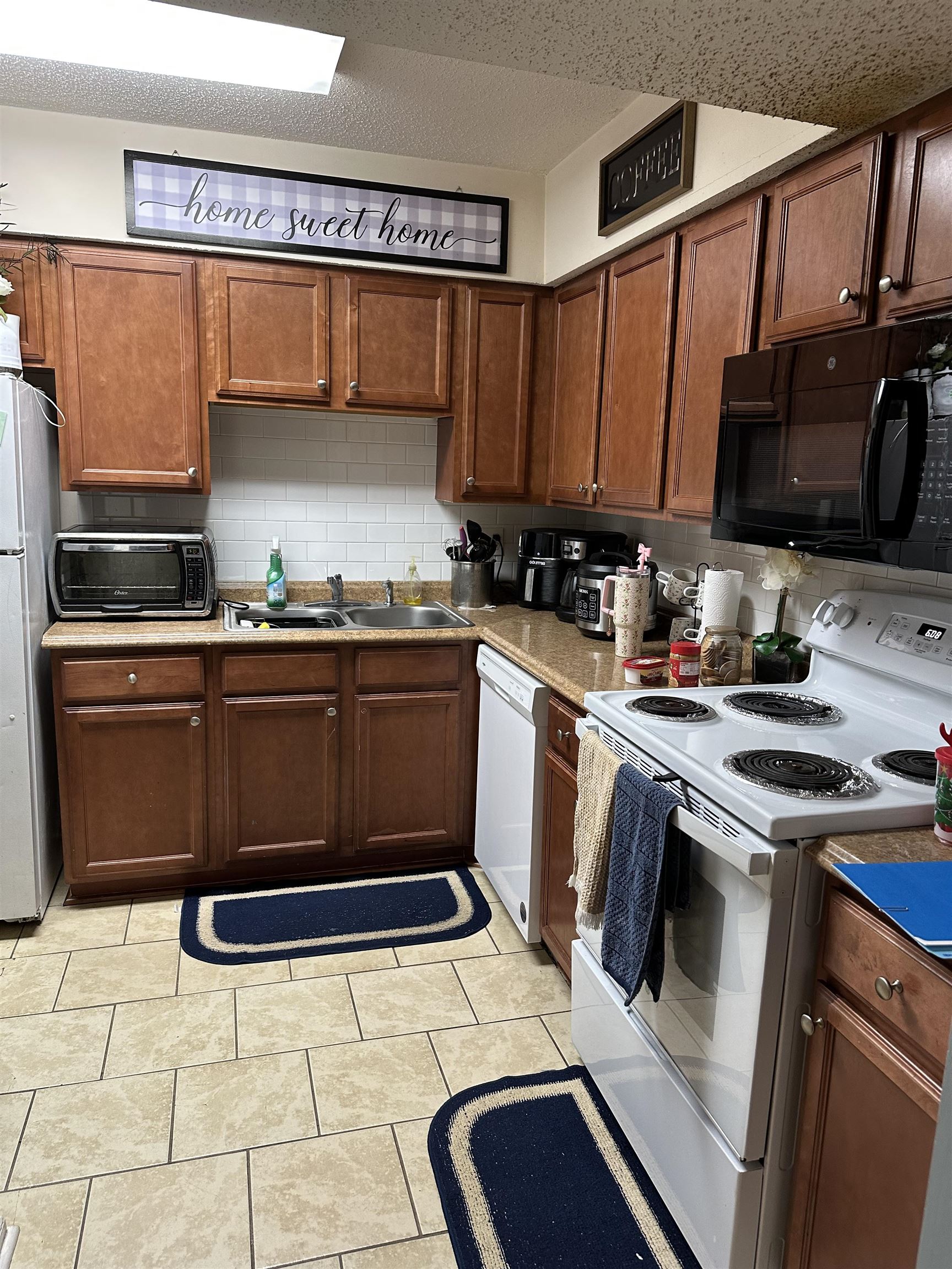 2005 Greens Blvd. Unit: D108