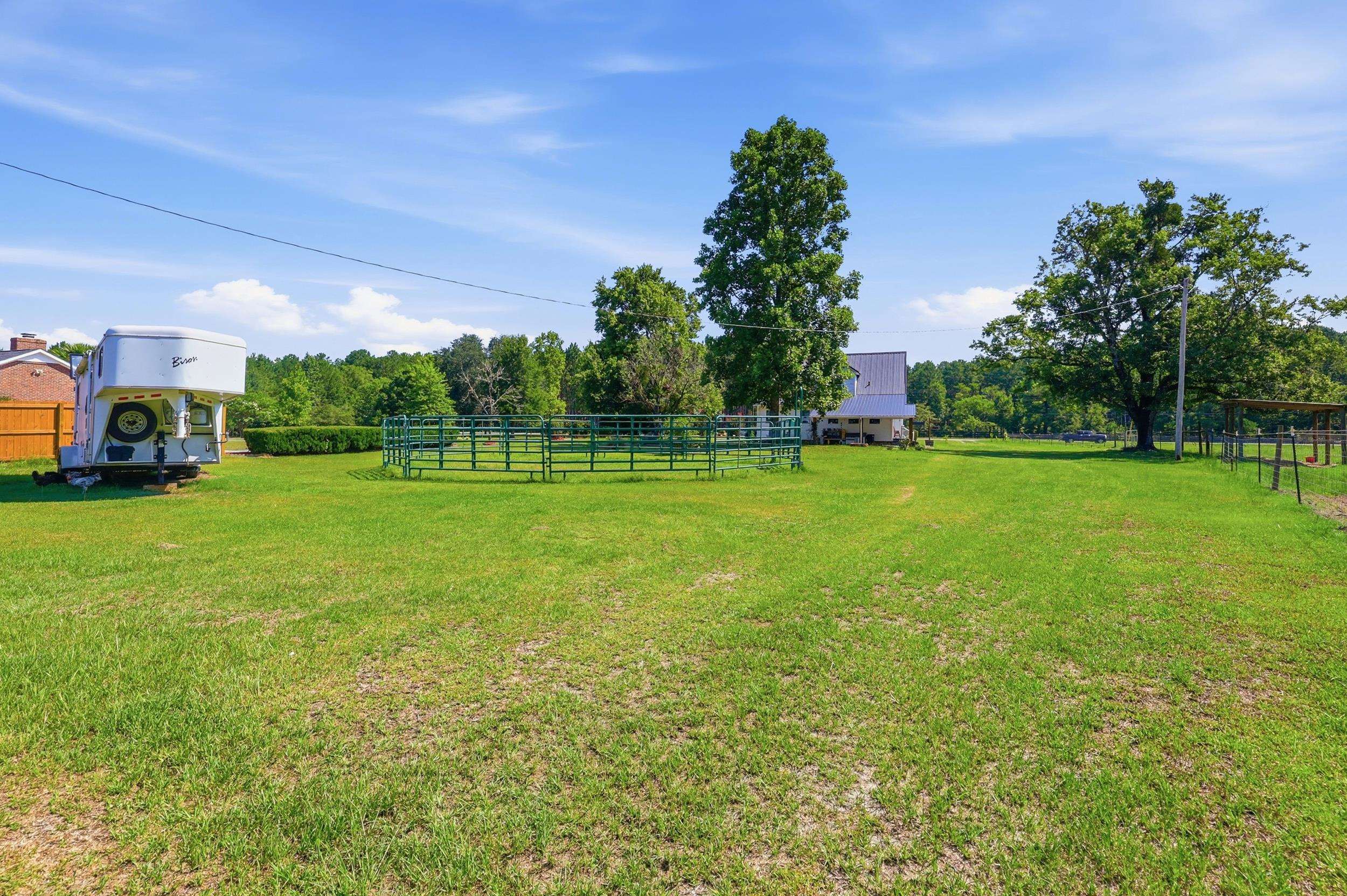 1361 Highway 521