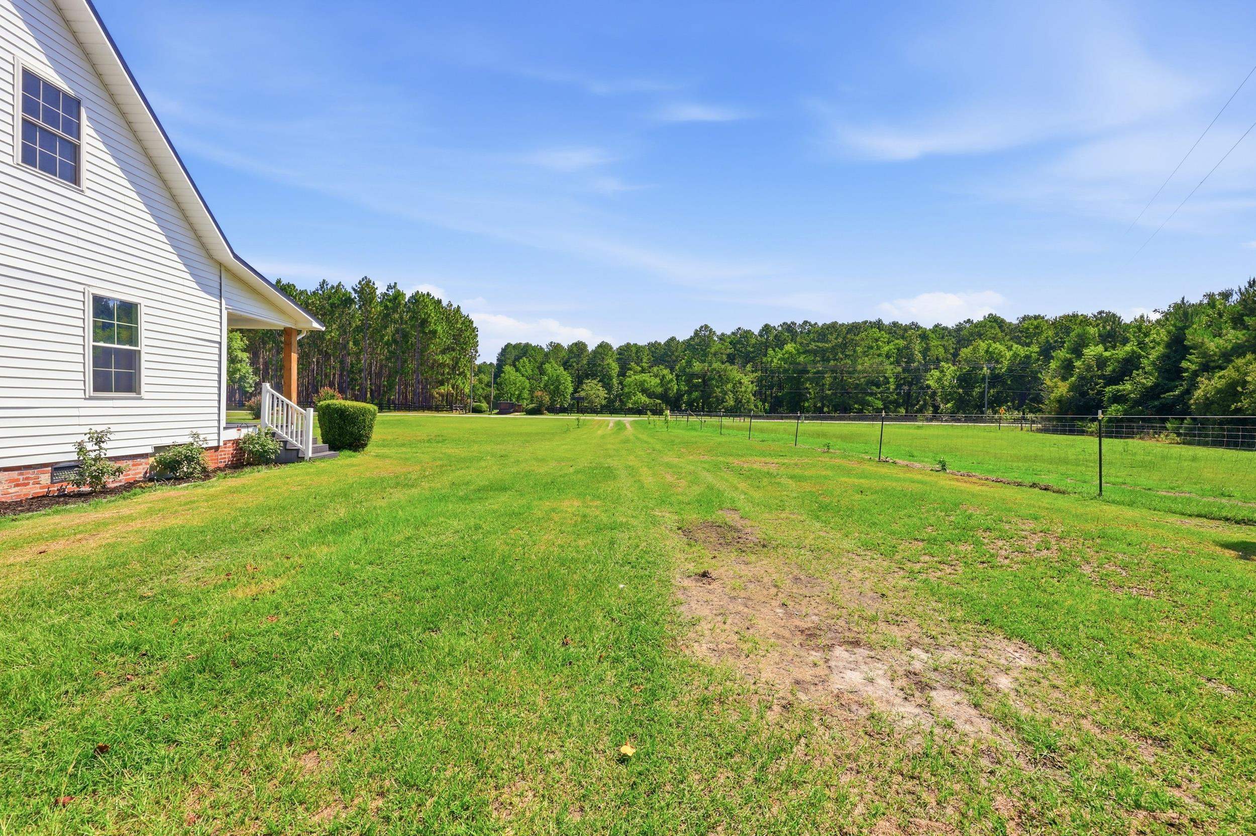 1361 Highway 521