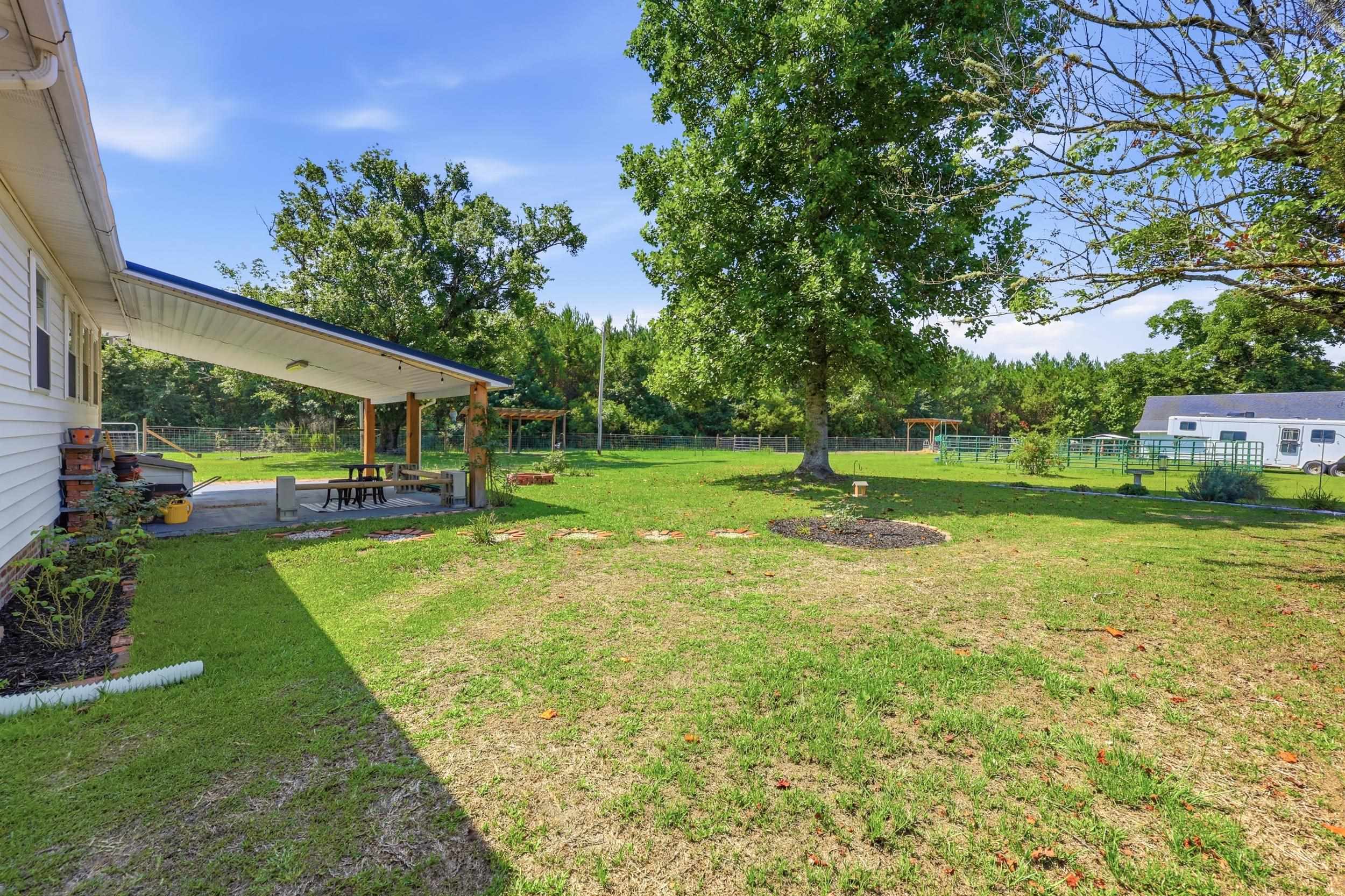 1361 Highway 521