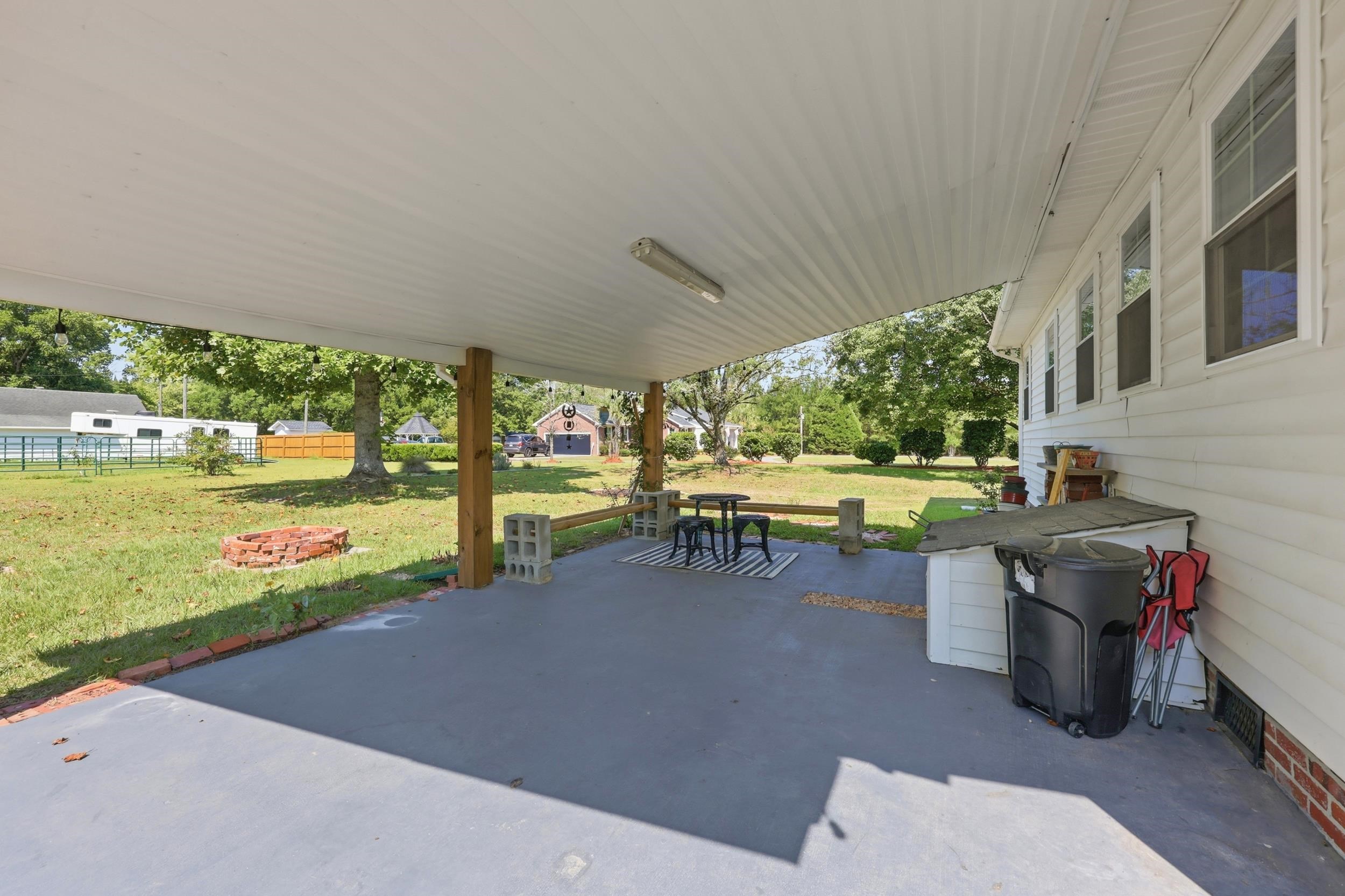 1361 Highway 521