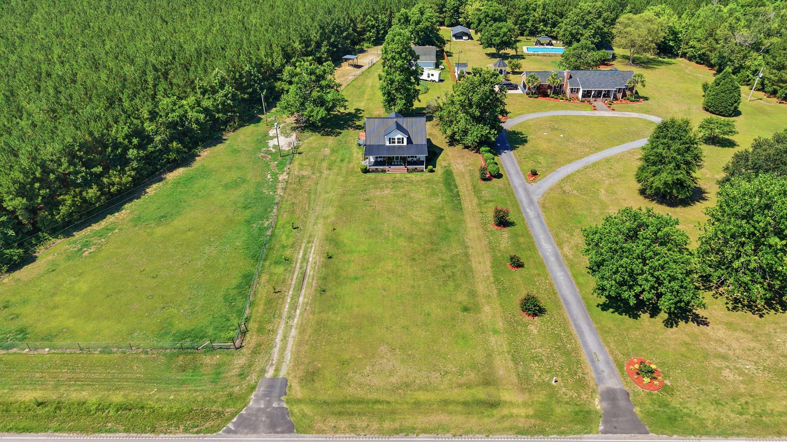 1361 Highway 521