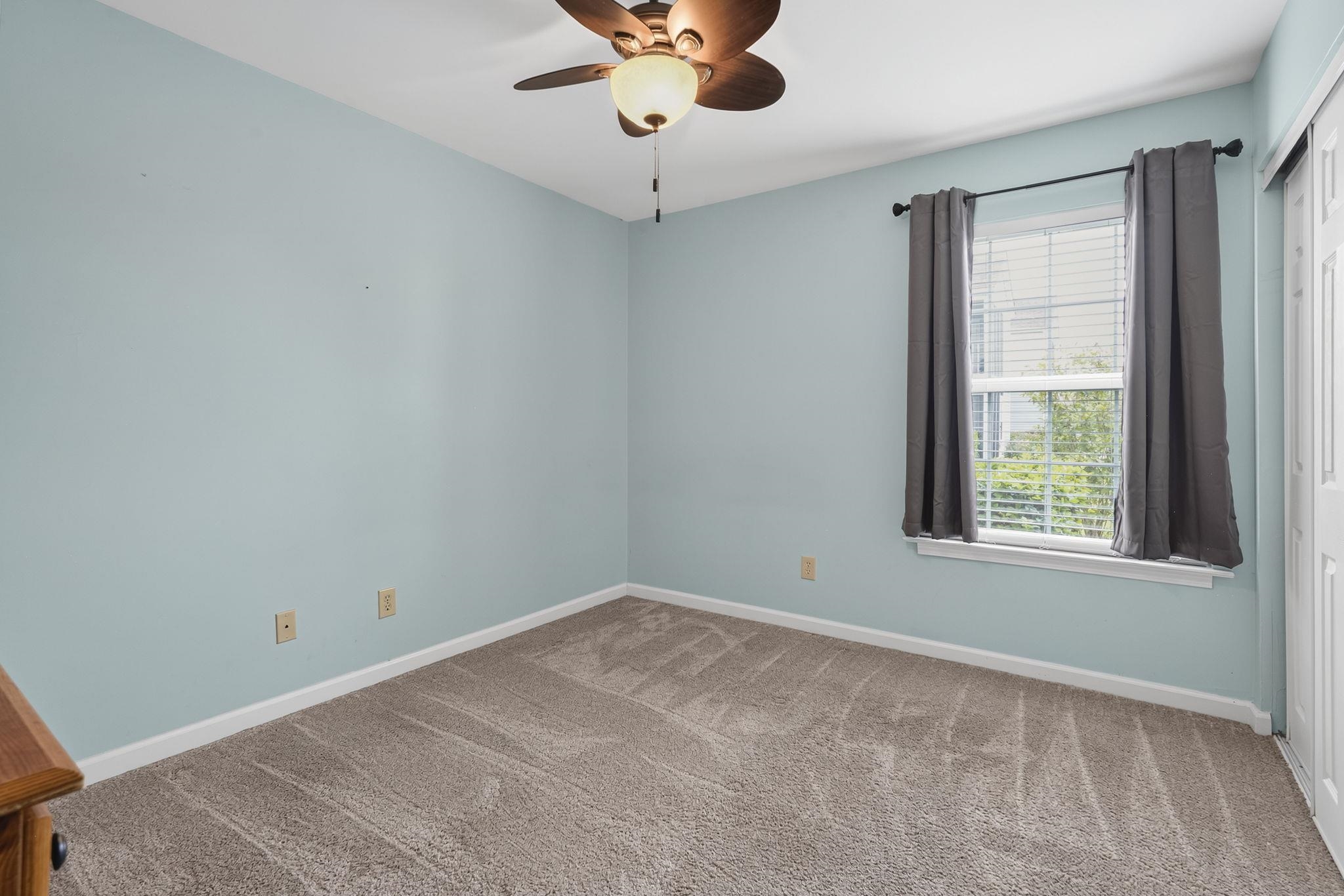 2225 Clearwater Dr. Unit: 2225-B