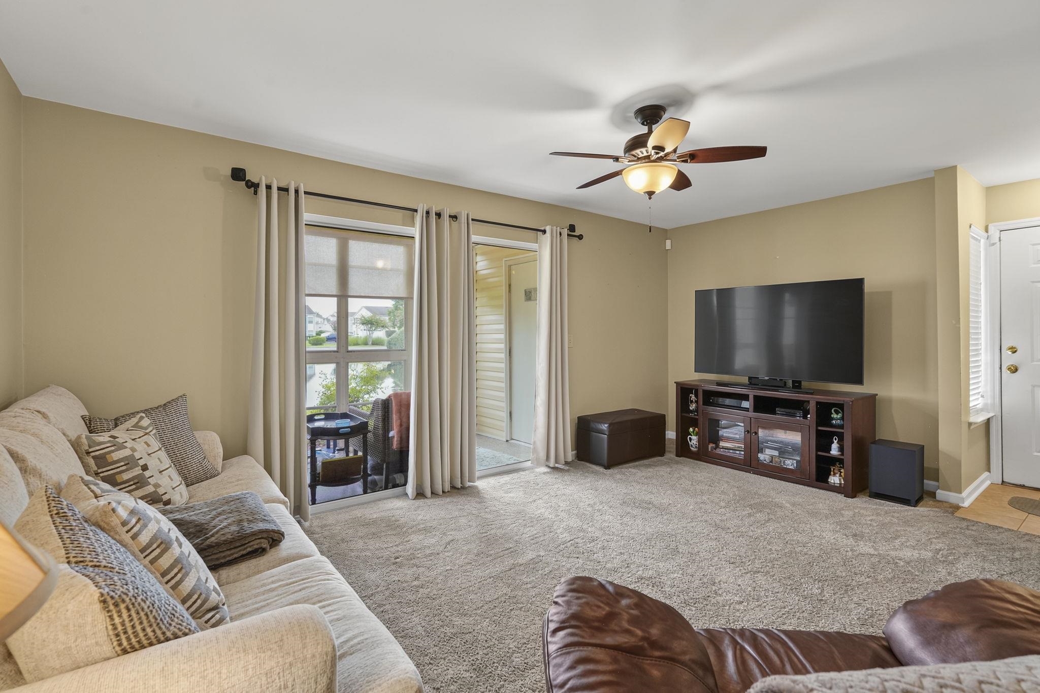 2225 Clearwater Dr. Unit: 2225-B