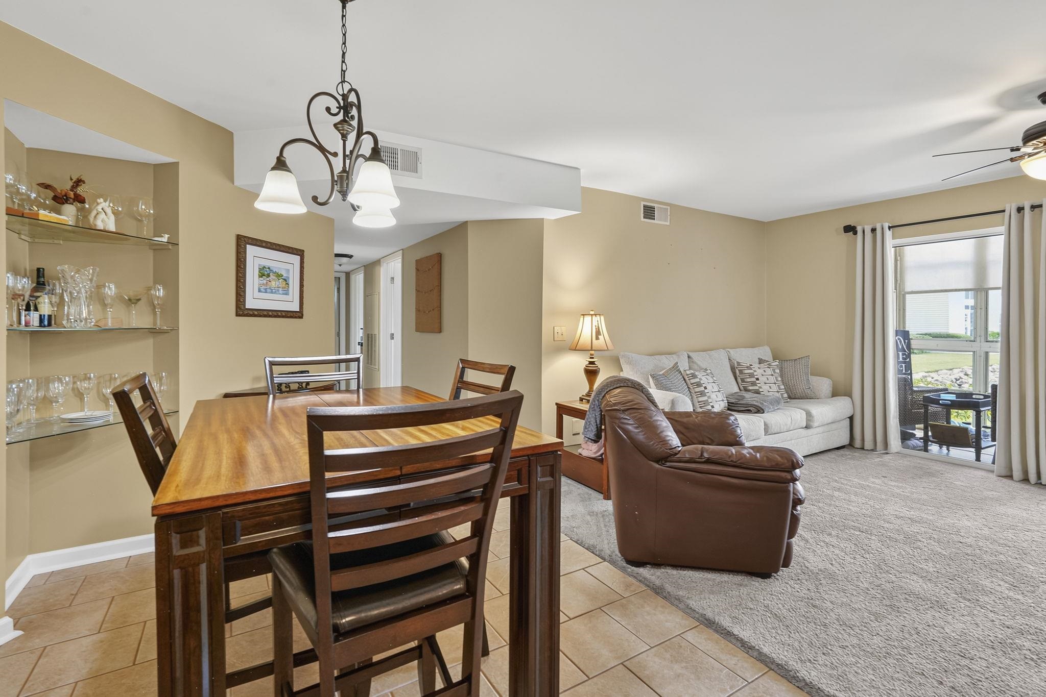 2225 Clearwater Dr. Unit: 2225-B