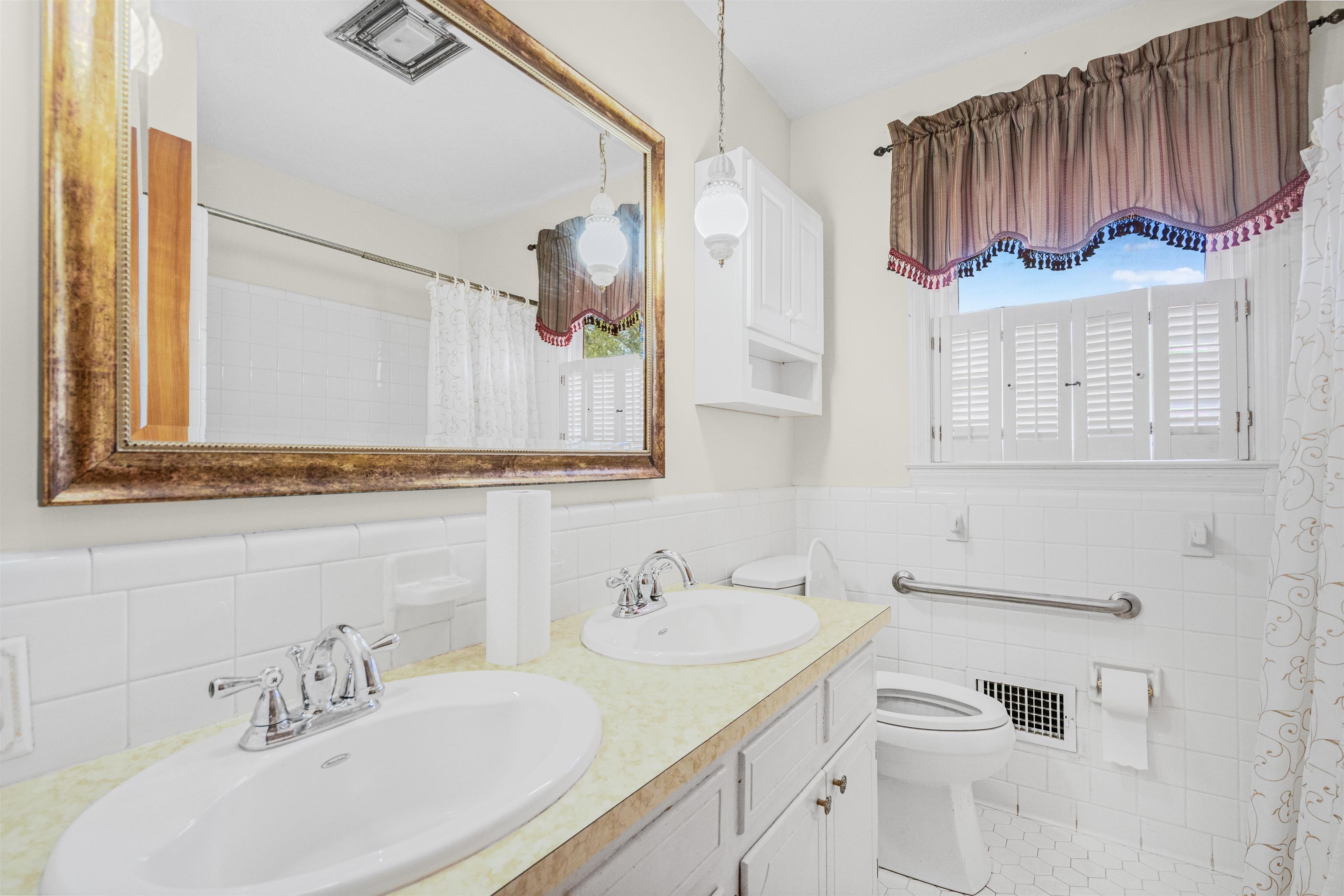 948 Whispering Pines Rd.