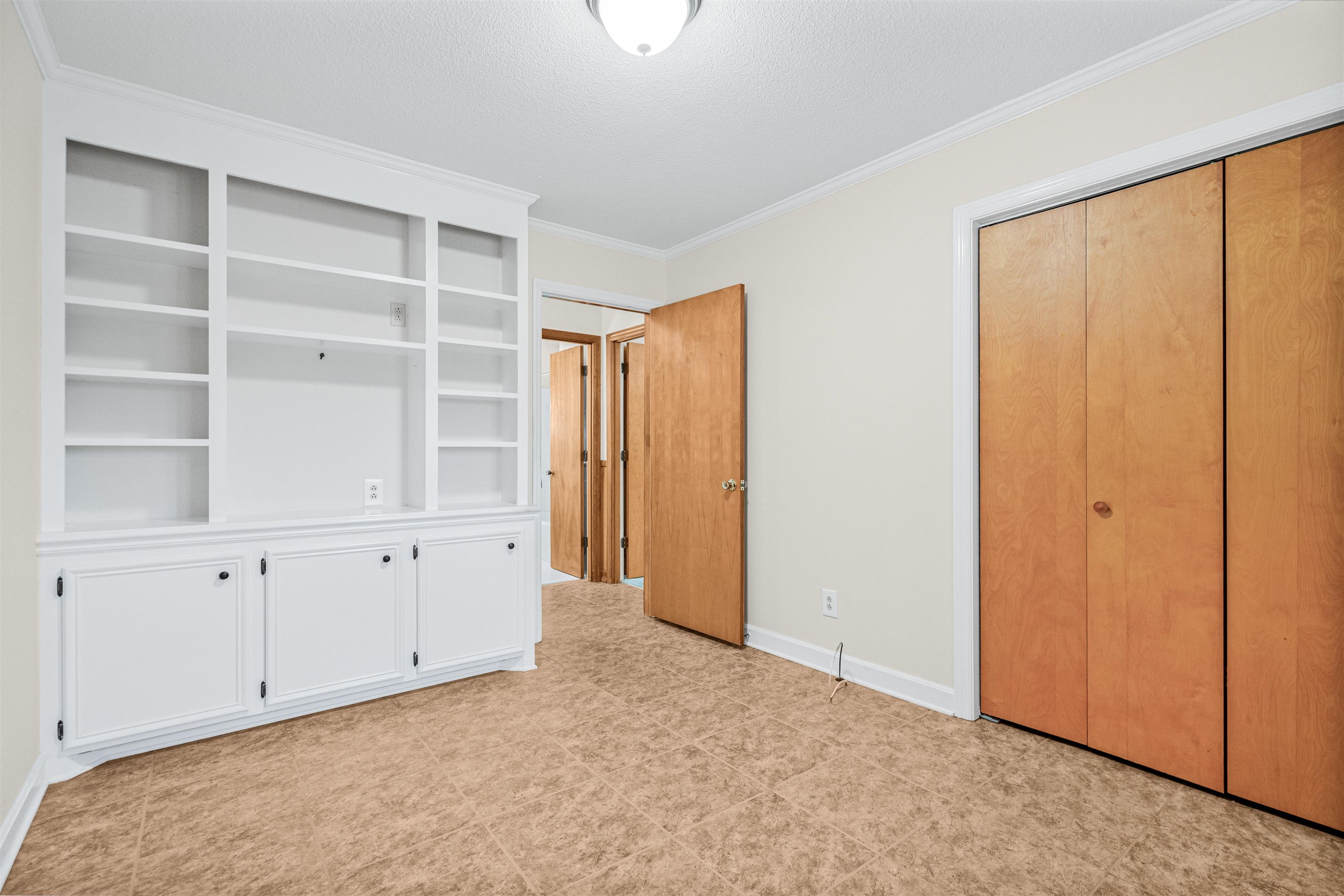 948 Whispering Pines Rd.