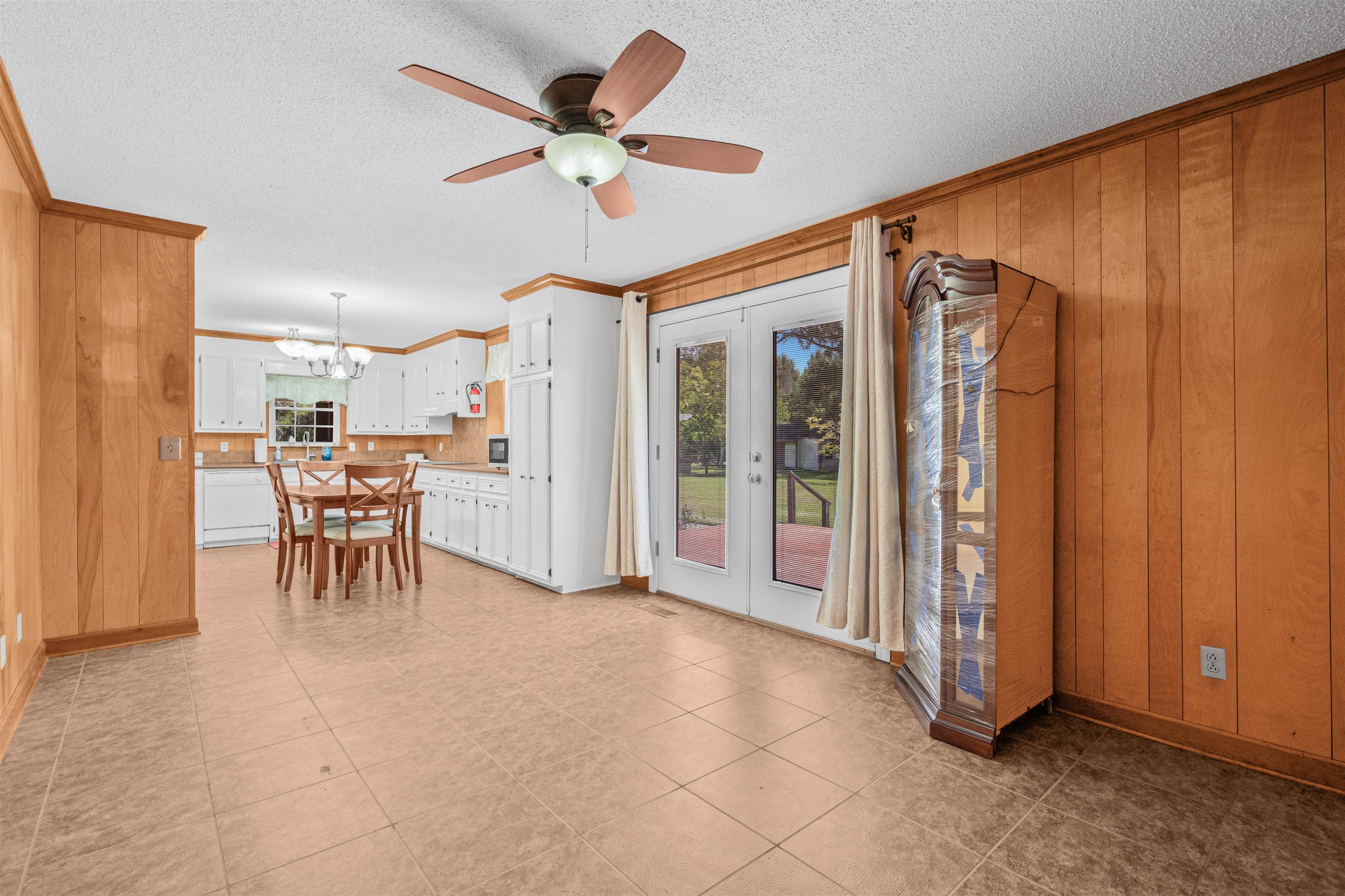 948 Whispering Pines Rd.