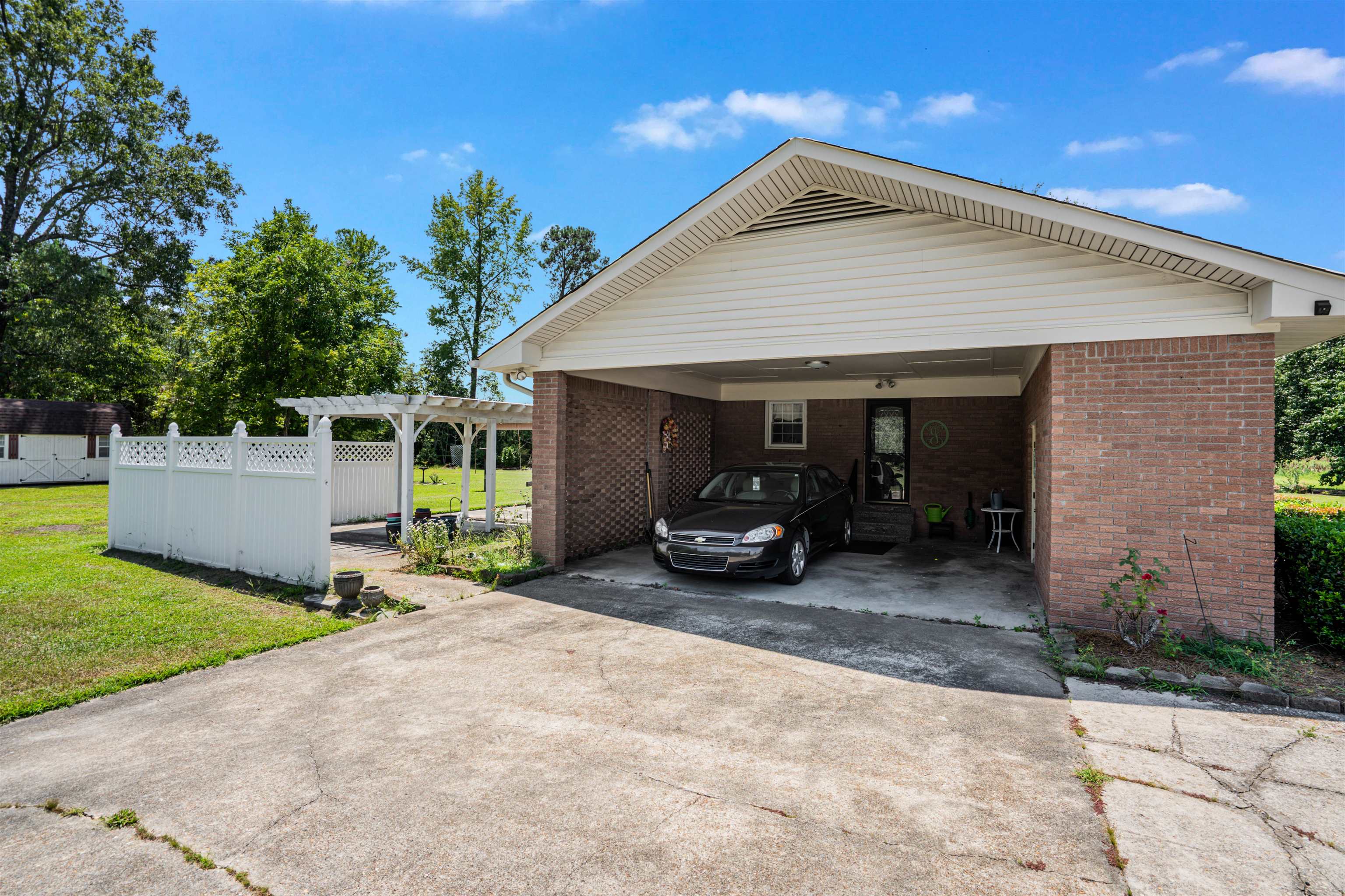 948 Whispering Pines Rd.