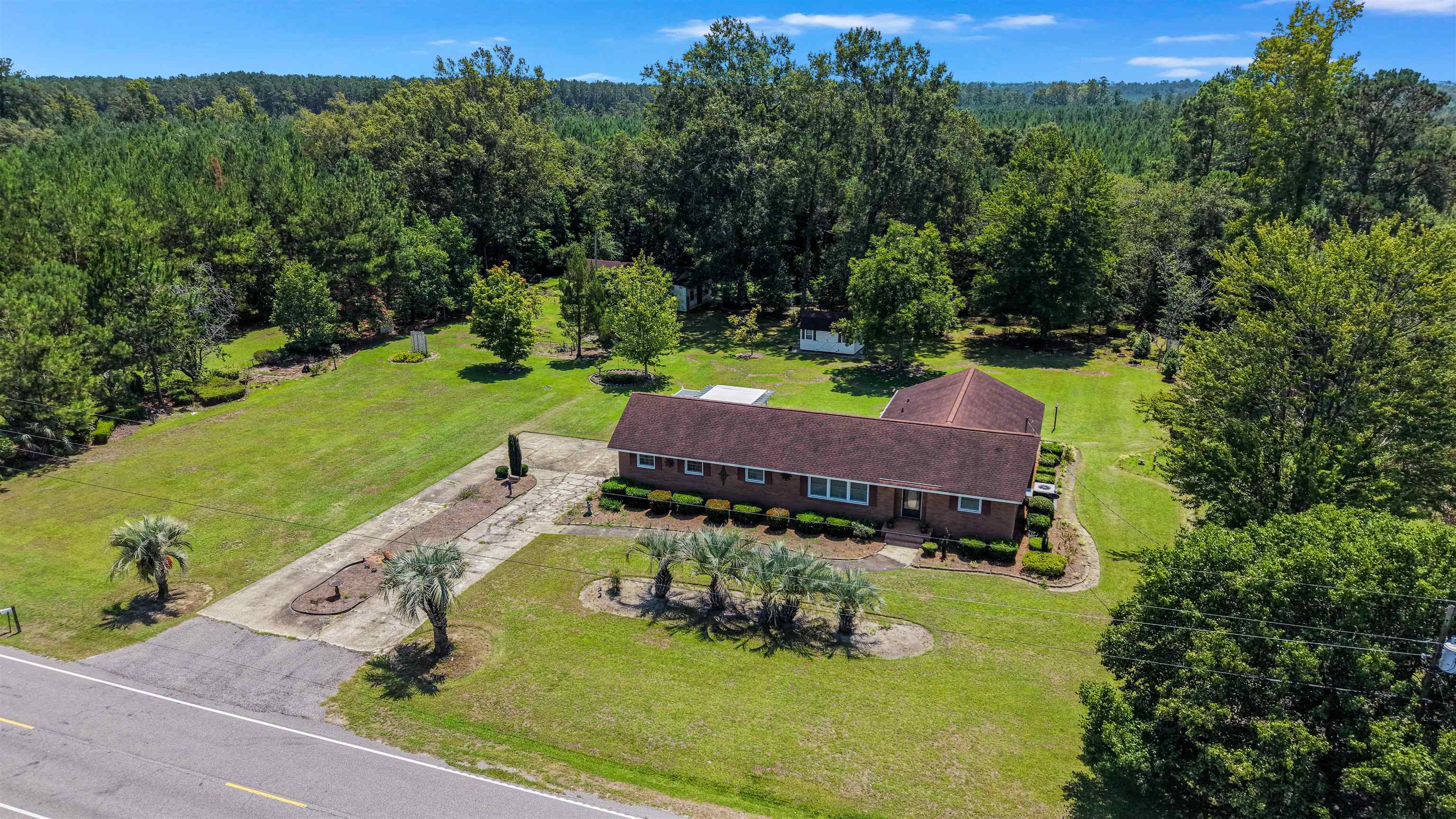 948 Whispering Pines Rd.