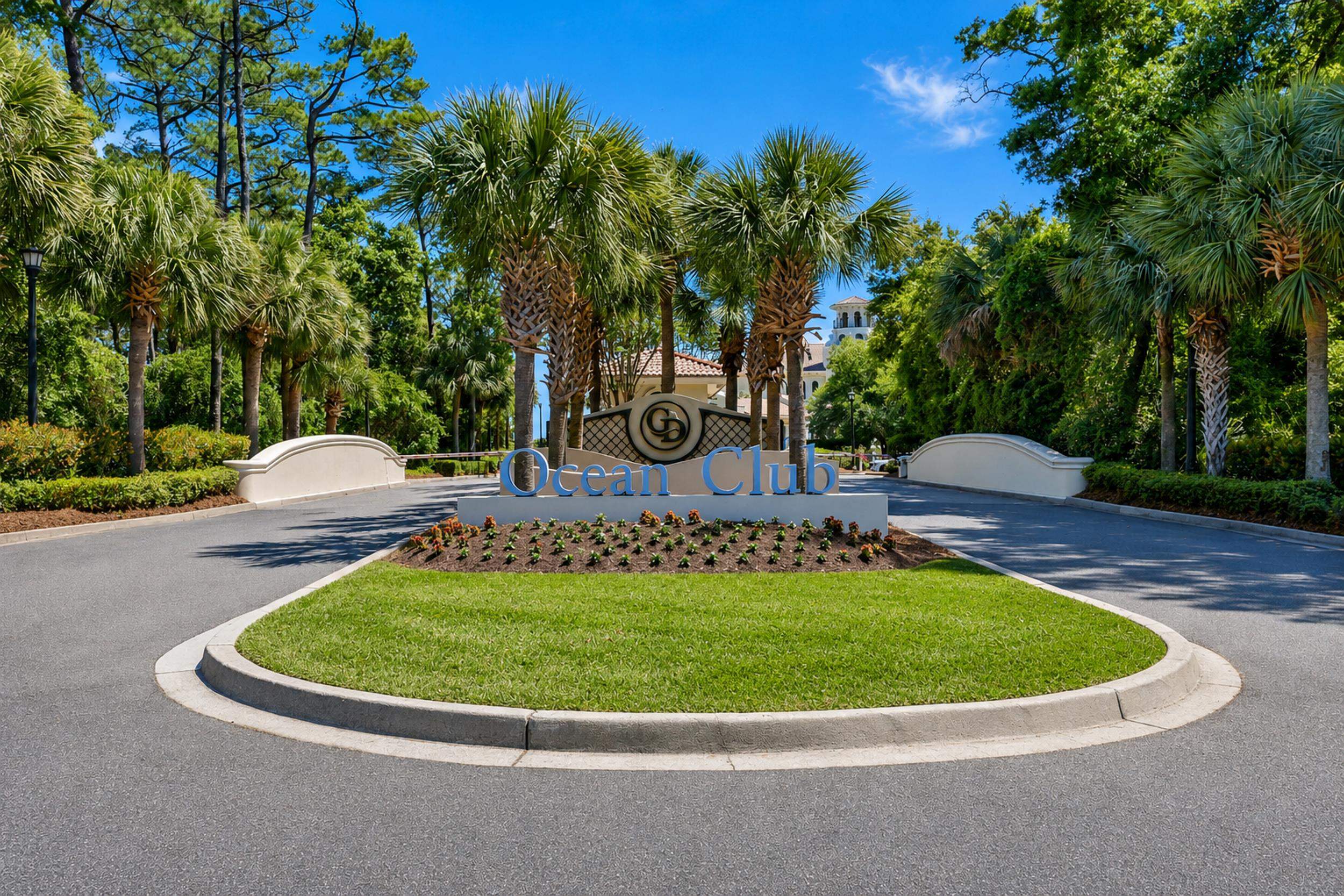 8121 Amalfi Pl. Unit: PH 4-1202
