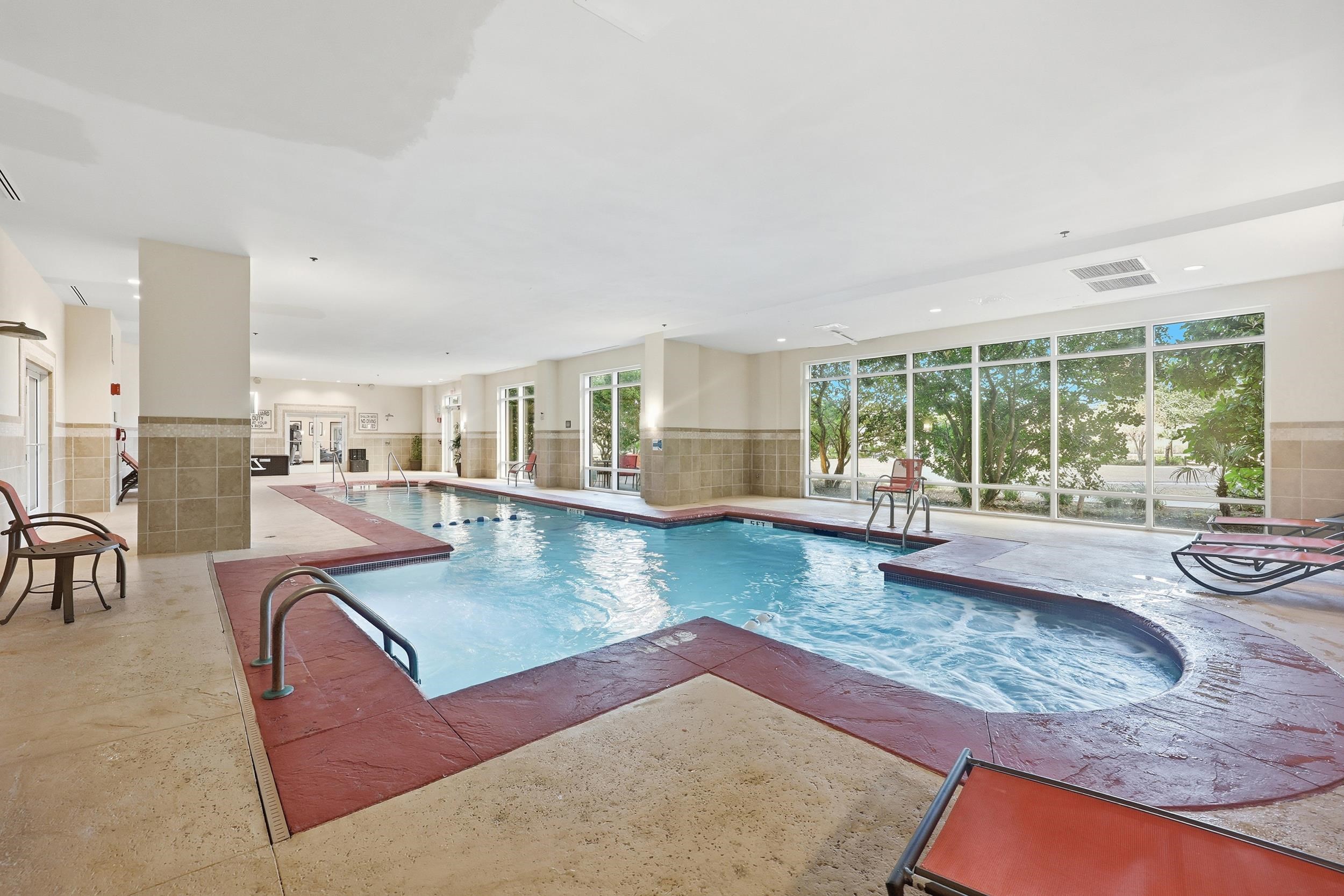 8121 Amalfi Pl. Unit: PH 4-1202