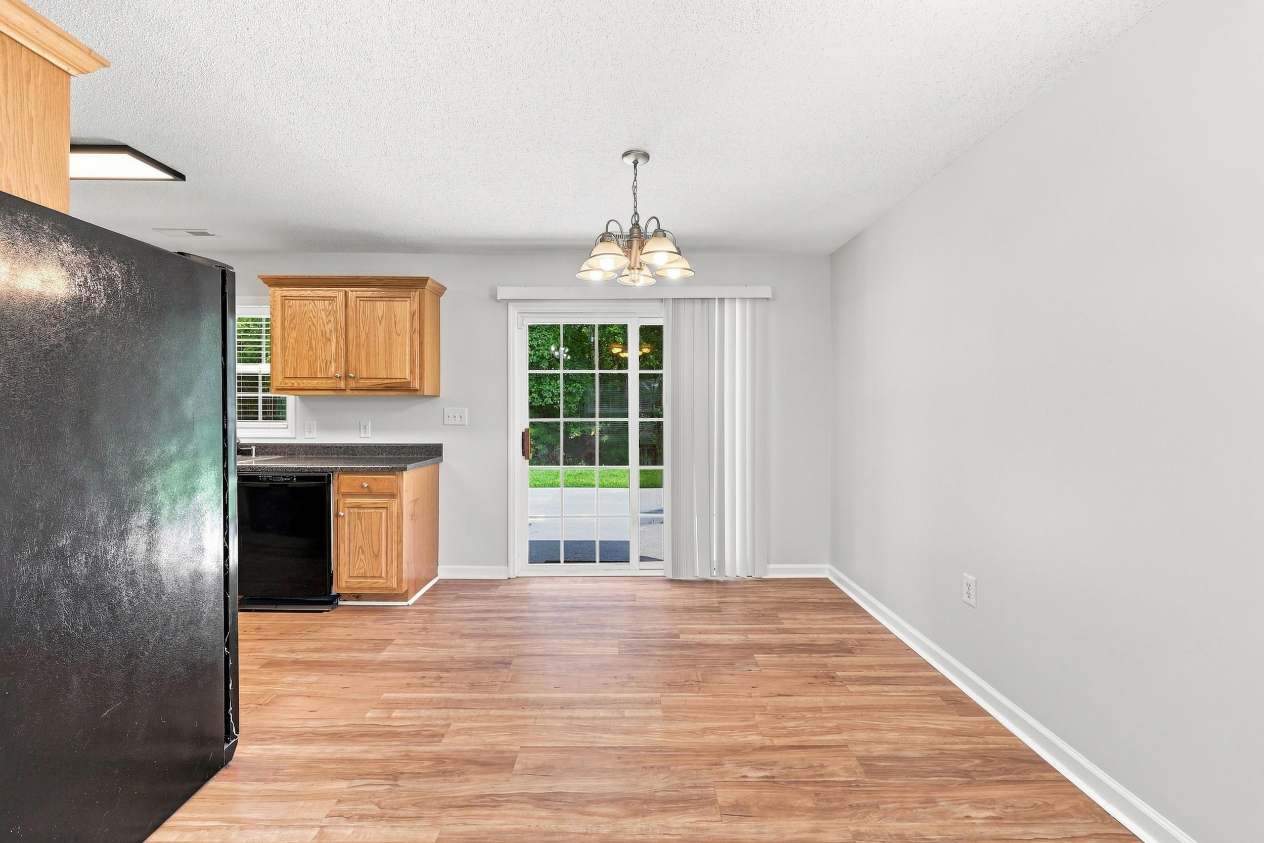 2748 Woodcreek Ln.