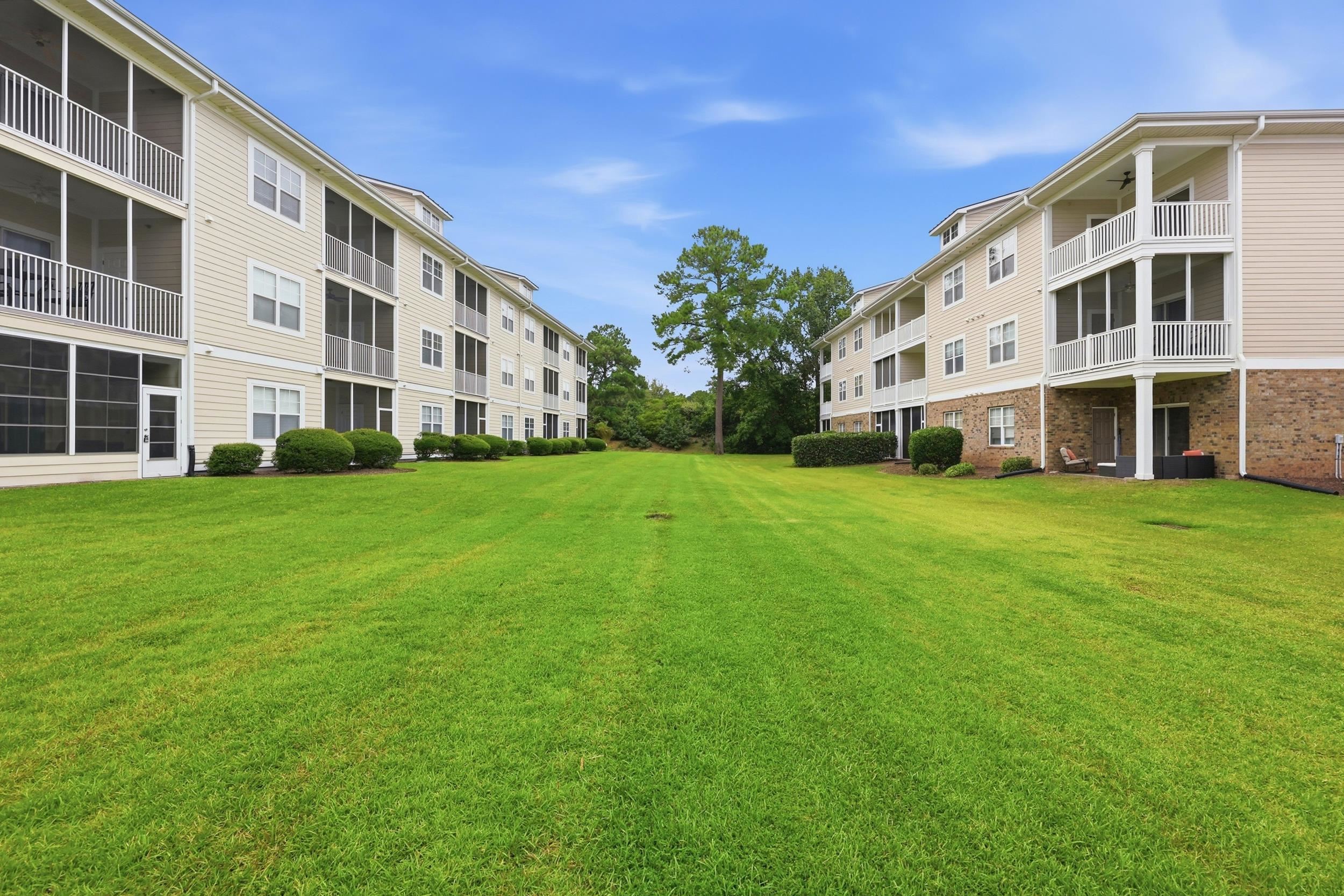 208 Castle Dr. Unit: 1378