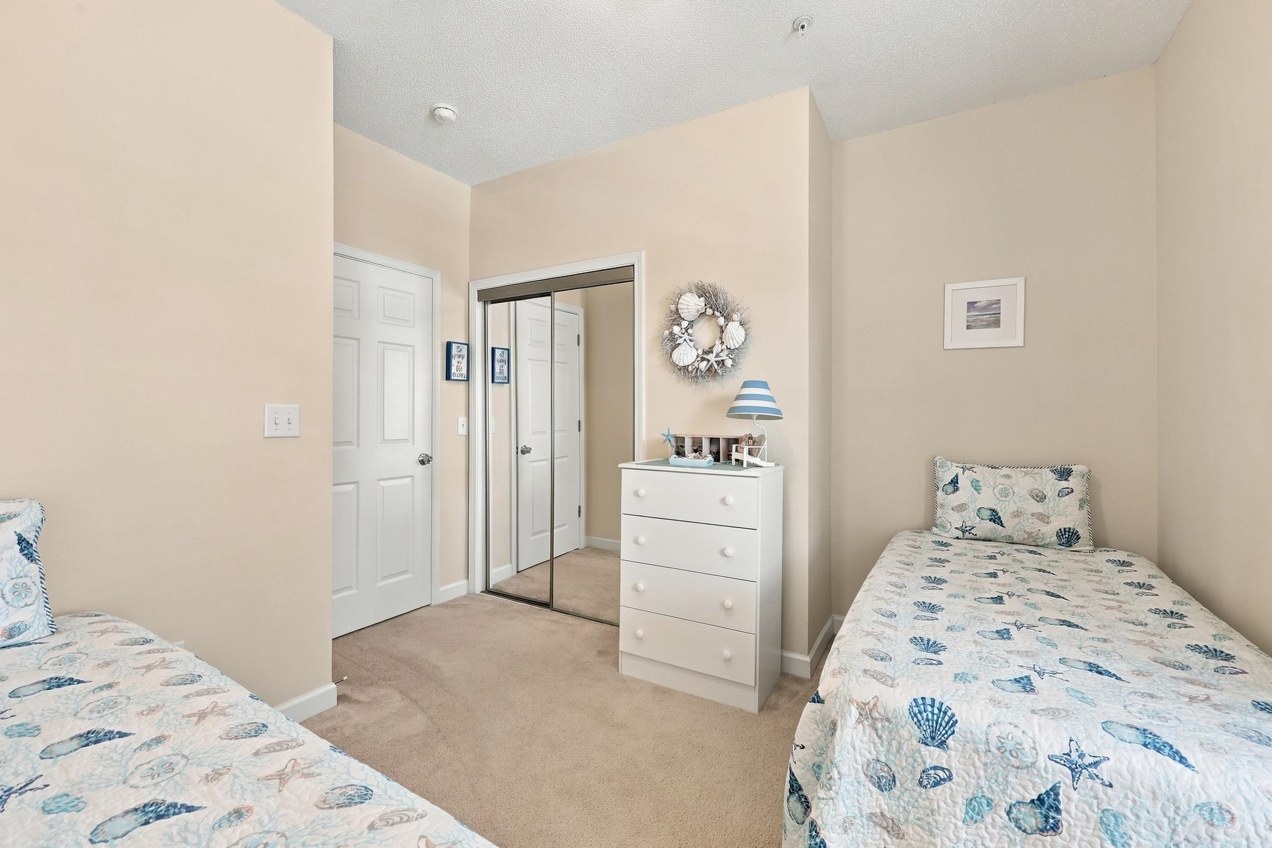 208 Castle Dr. Unit: 1378
