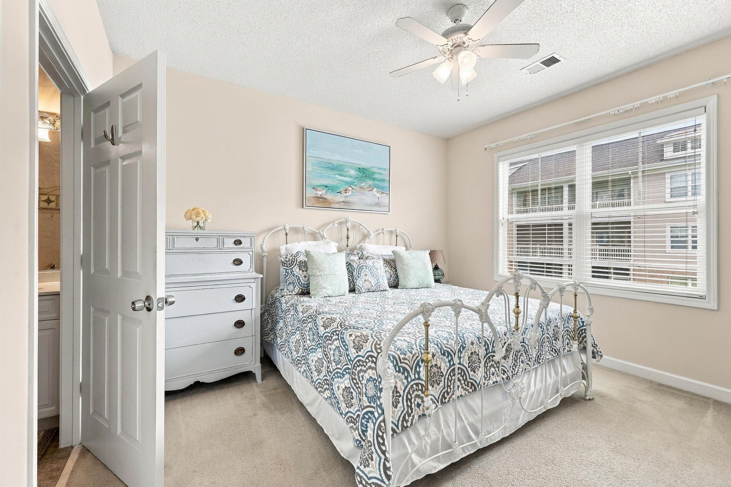208 Castle Dr. Unit: 1378