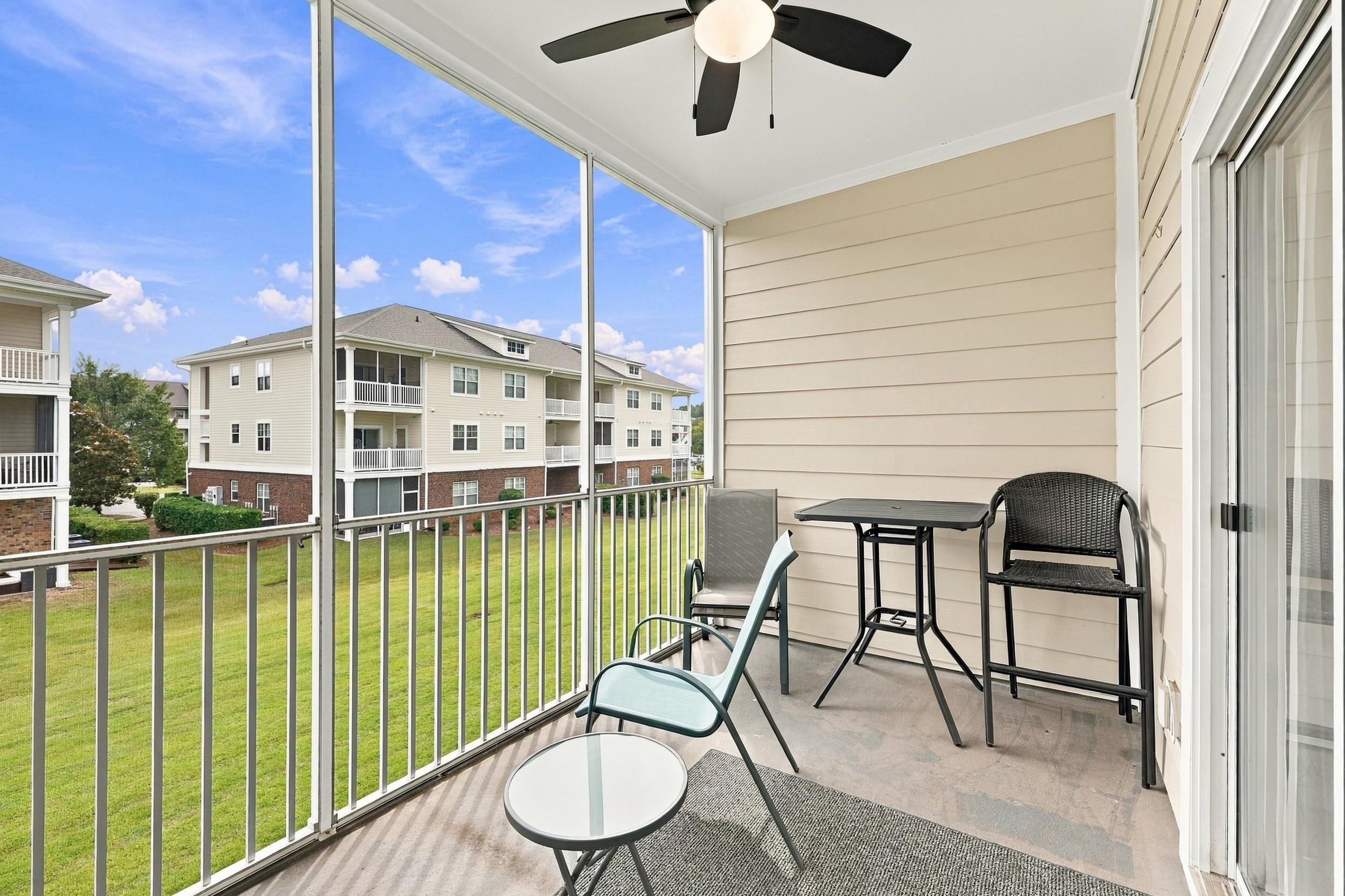 208 Castle Dr. Unit: 1378