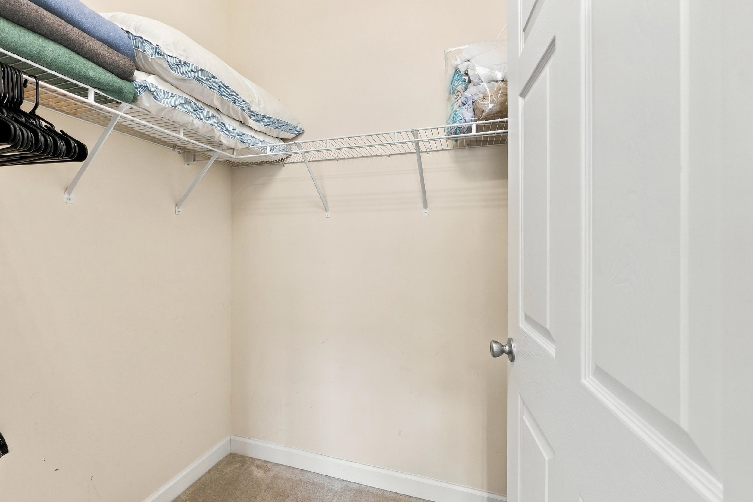 208 Castle Dr. Unit: 1378