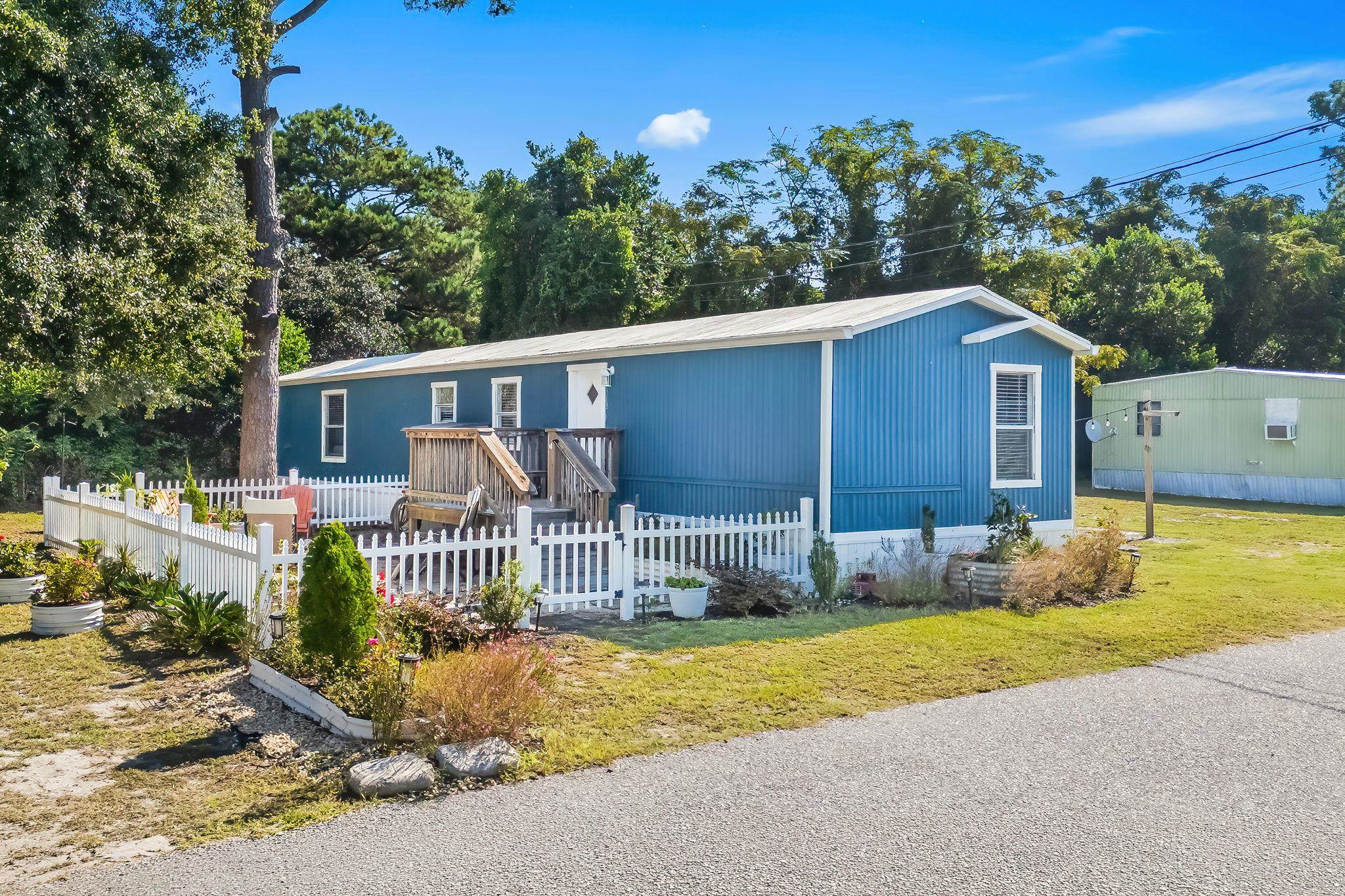 4125 Little River Rd.