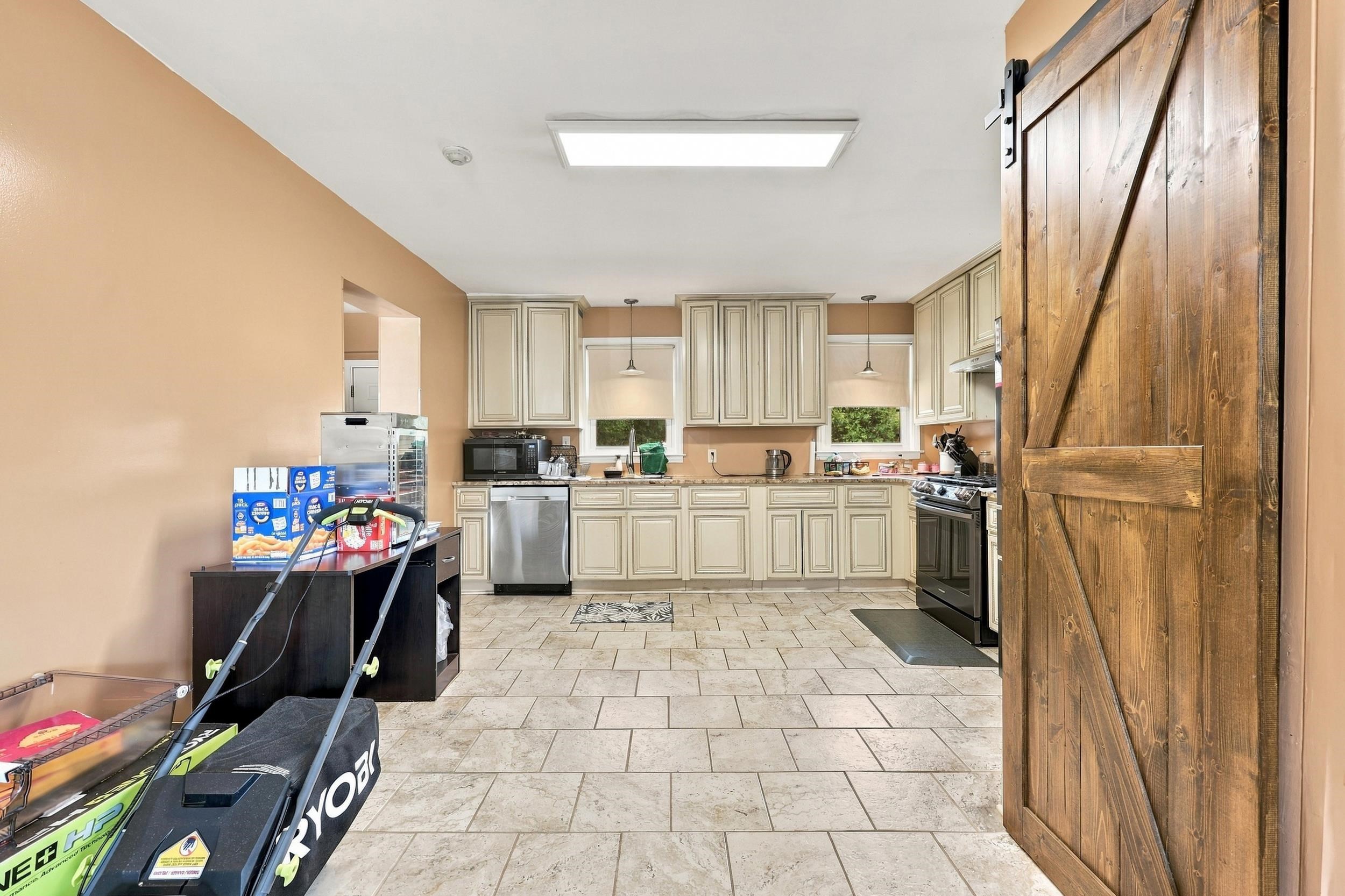 408 South Cedar Ave.