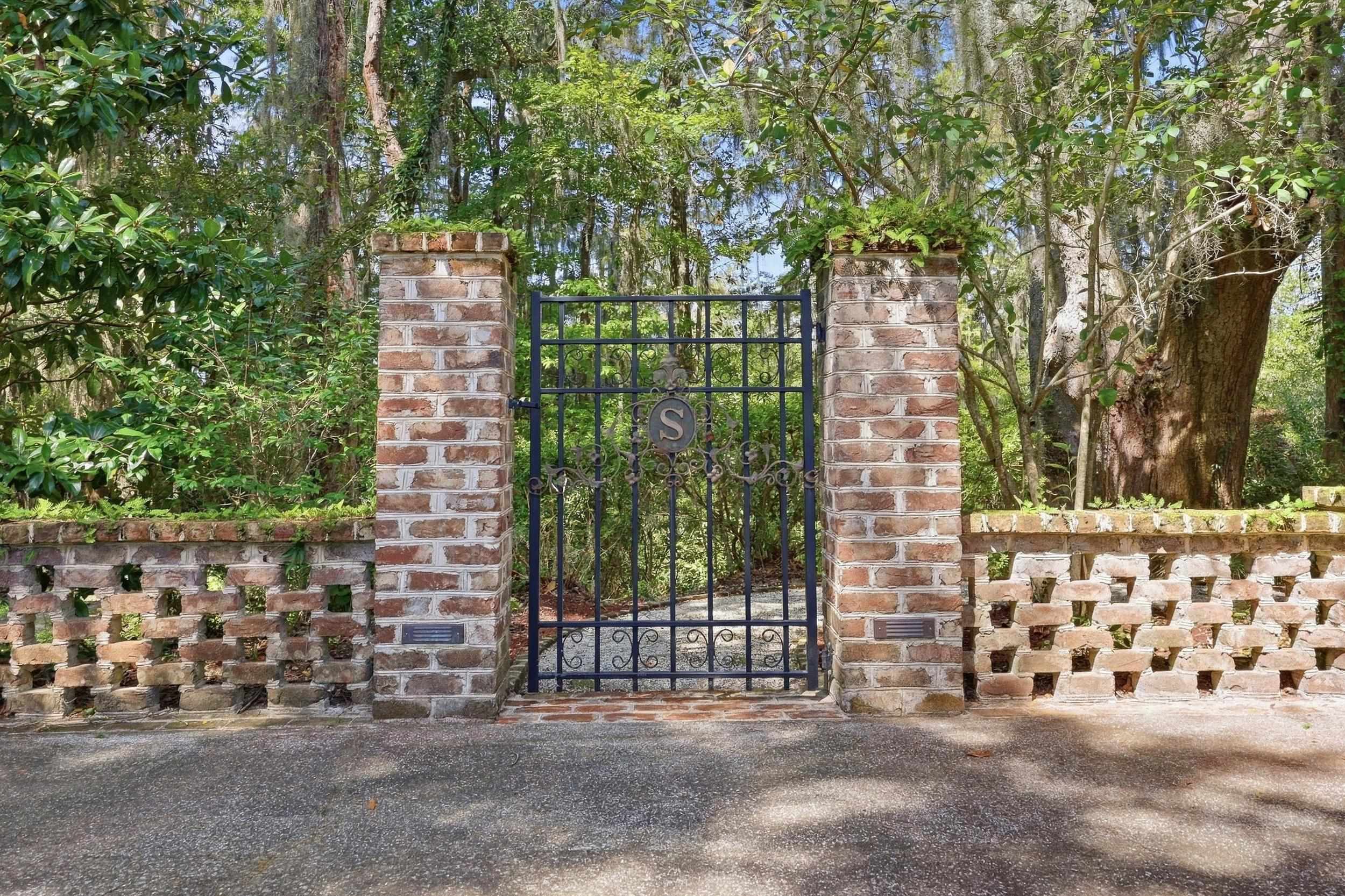 49 Red Squirrel Ln.