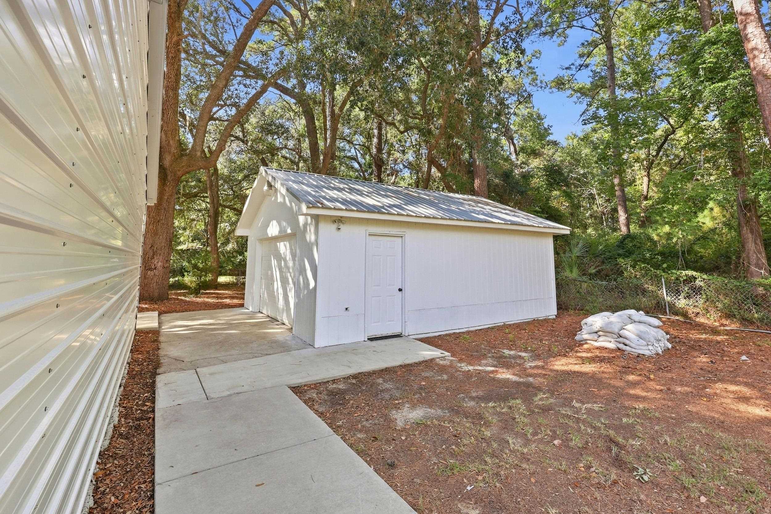 815 3rd Ave.