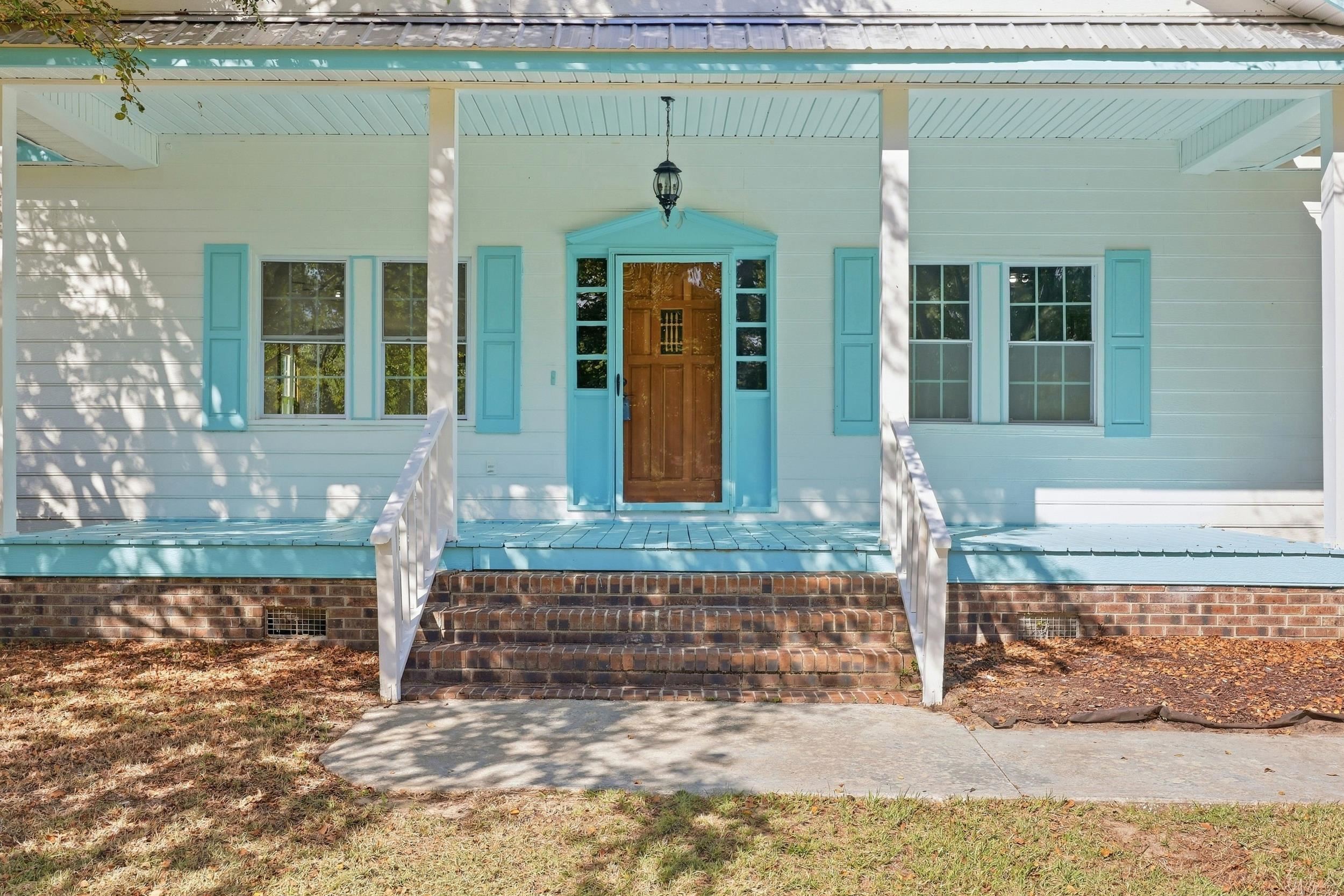 815 3rd Ave.