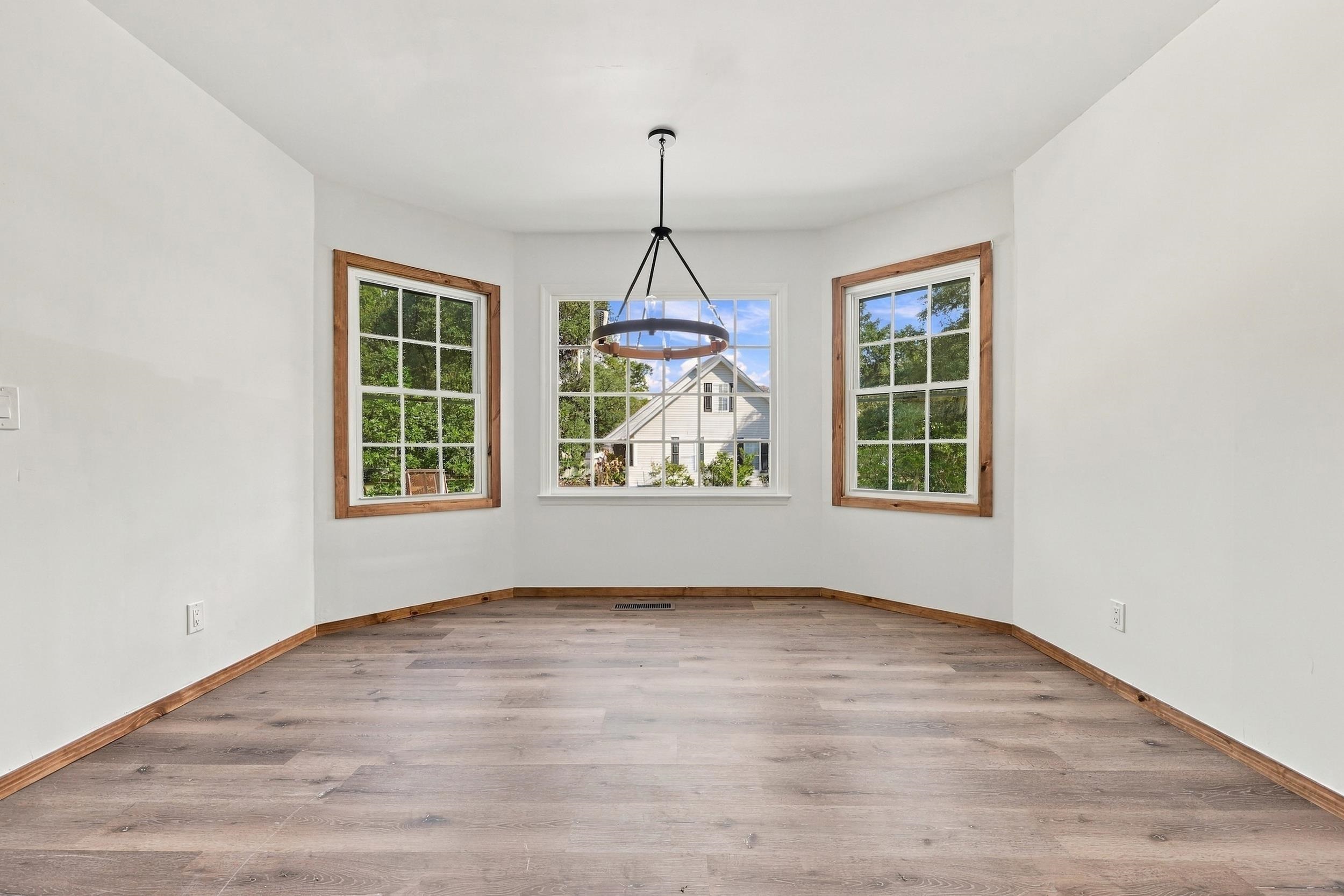 815 3rd Ave.