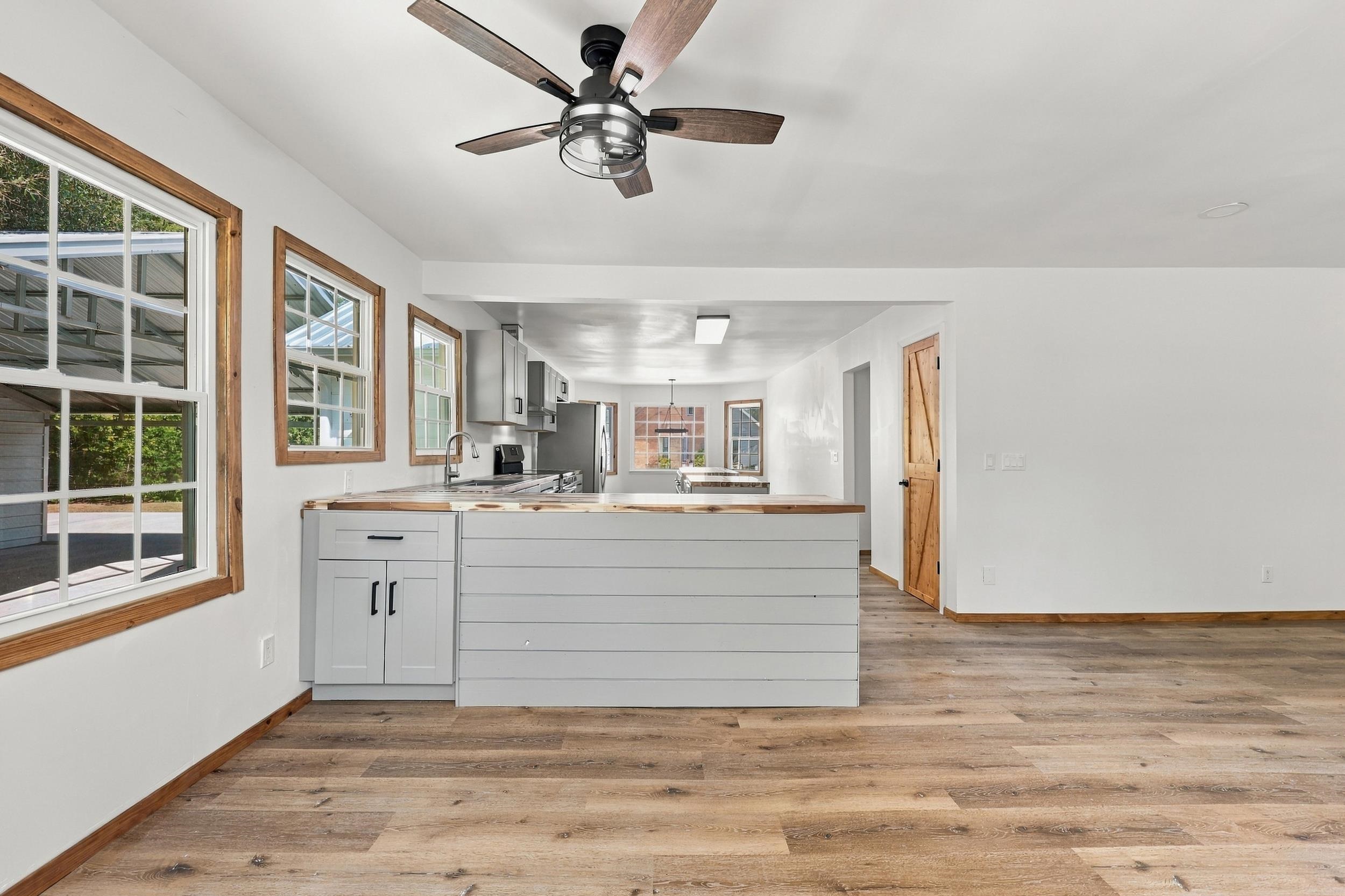 815 3rd Ave.