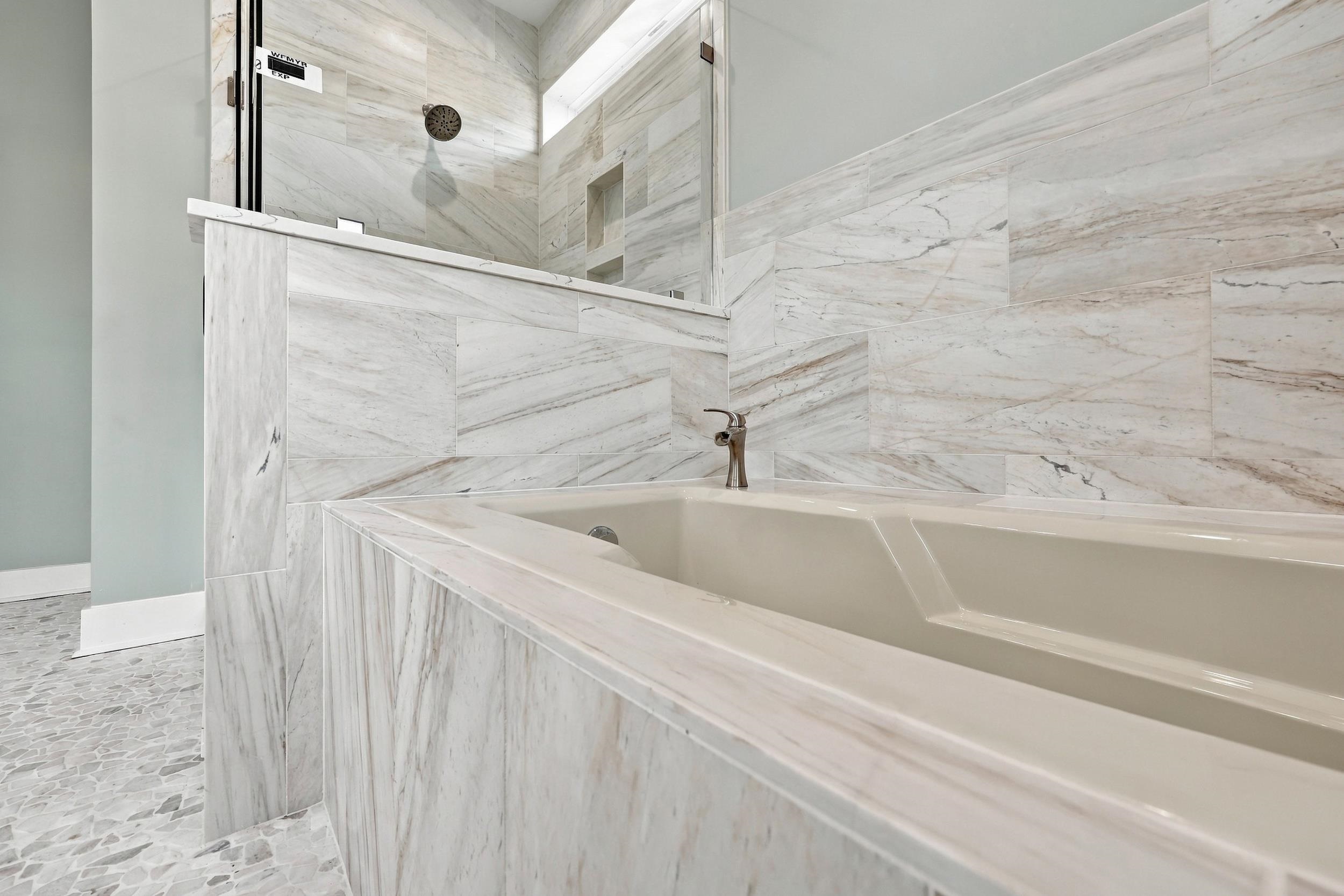 868 Crystal Water Way