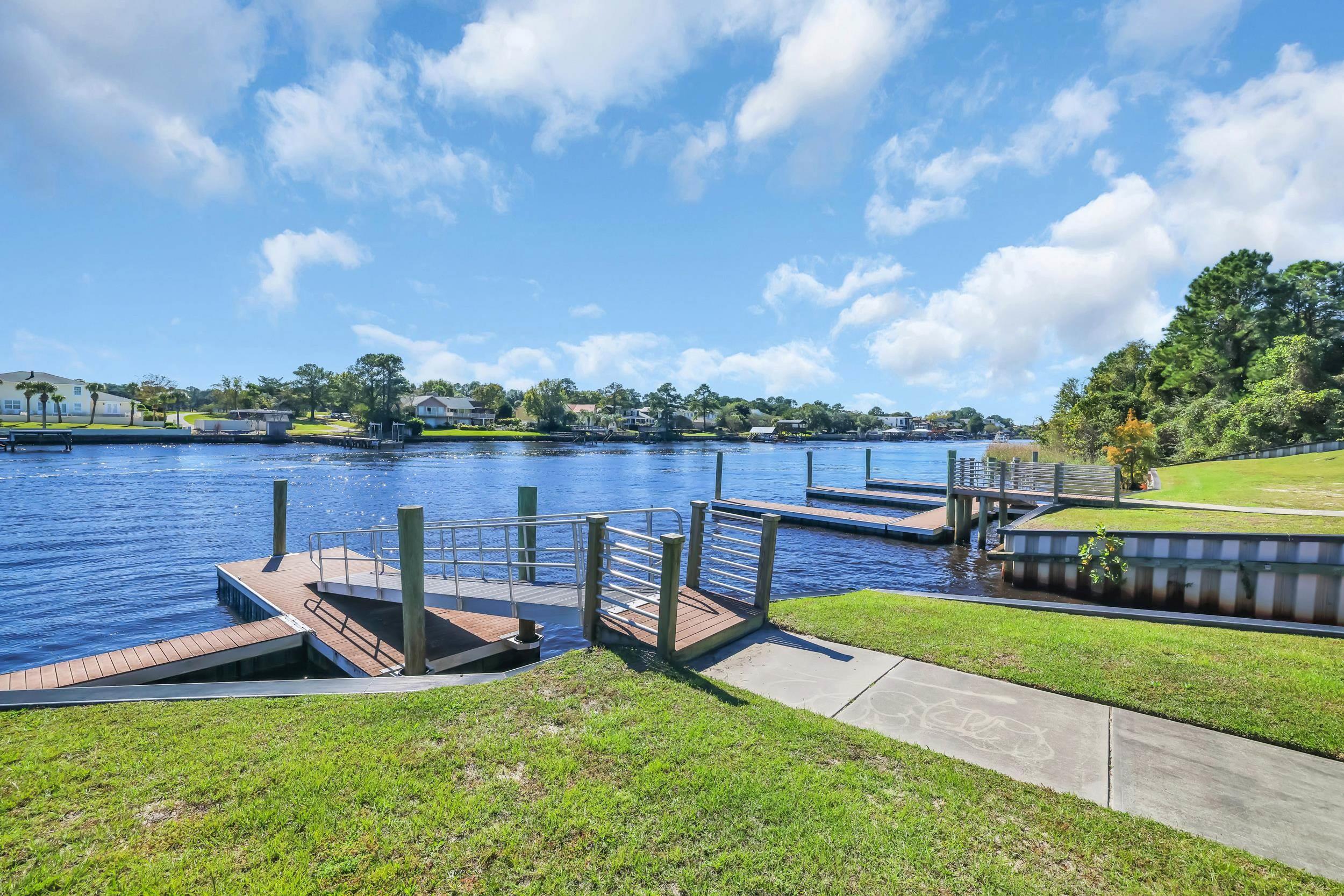 868 Crystal Water Way