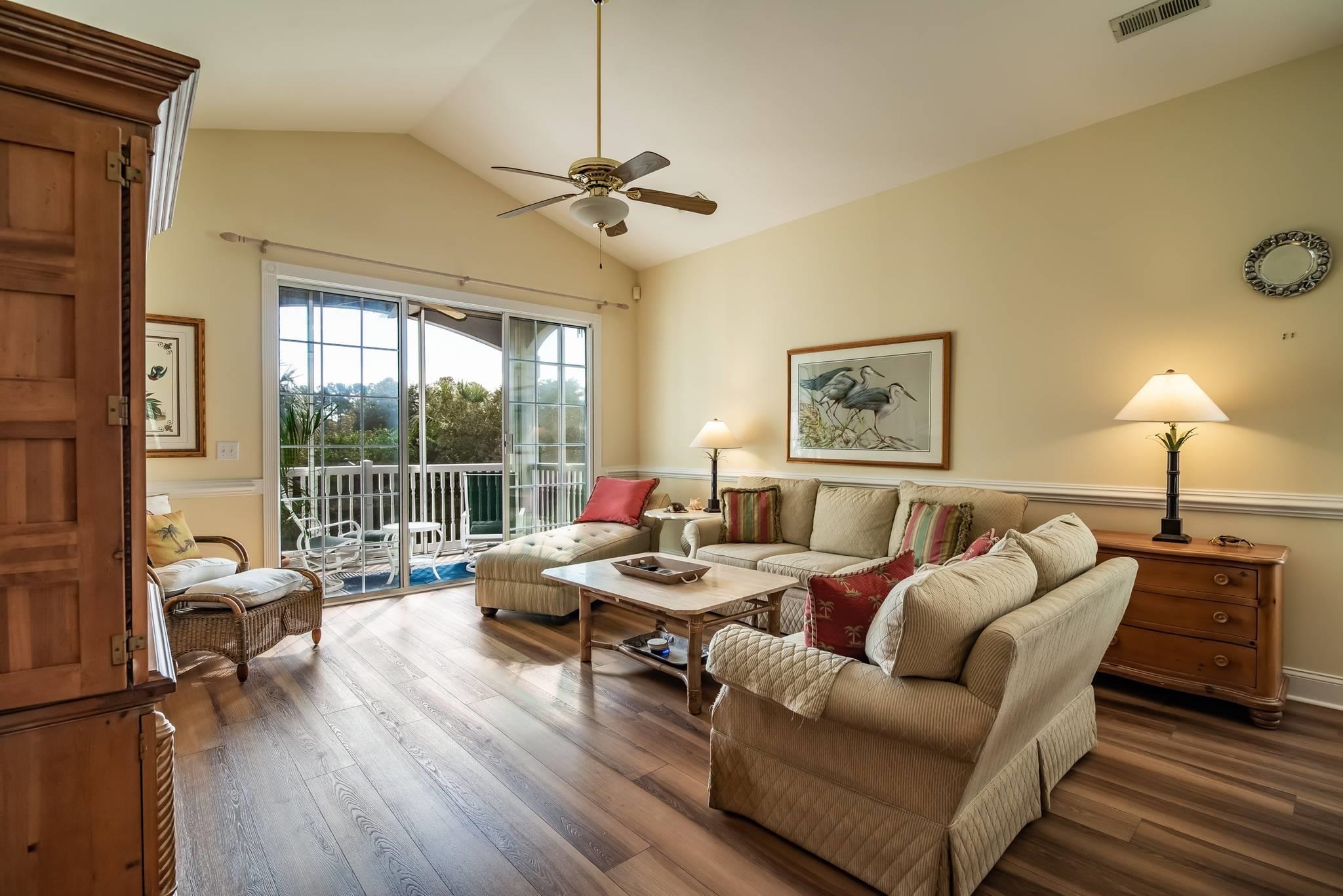 53 Nuthatch Ln. Unit: UNIT 202
