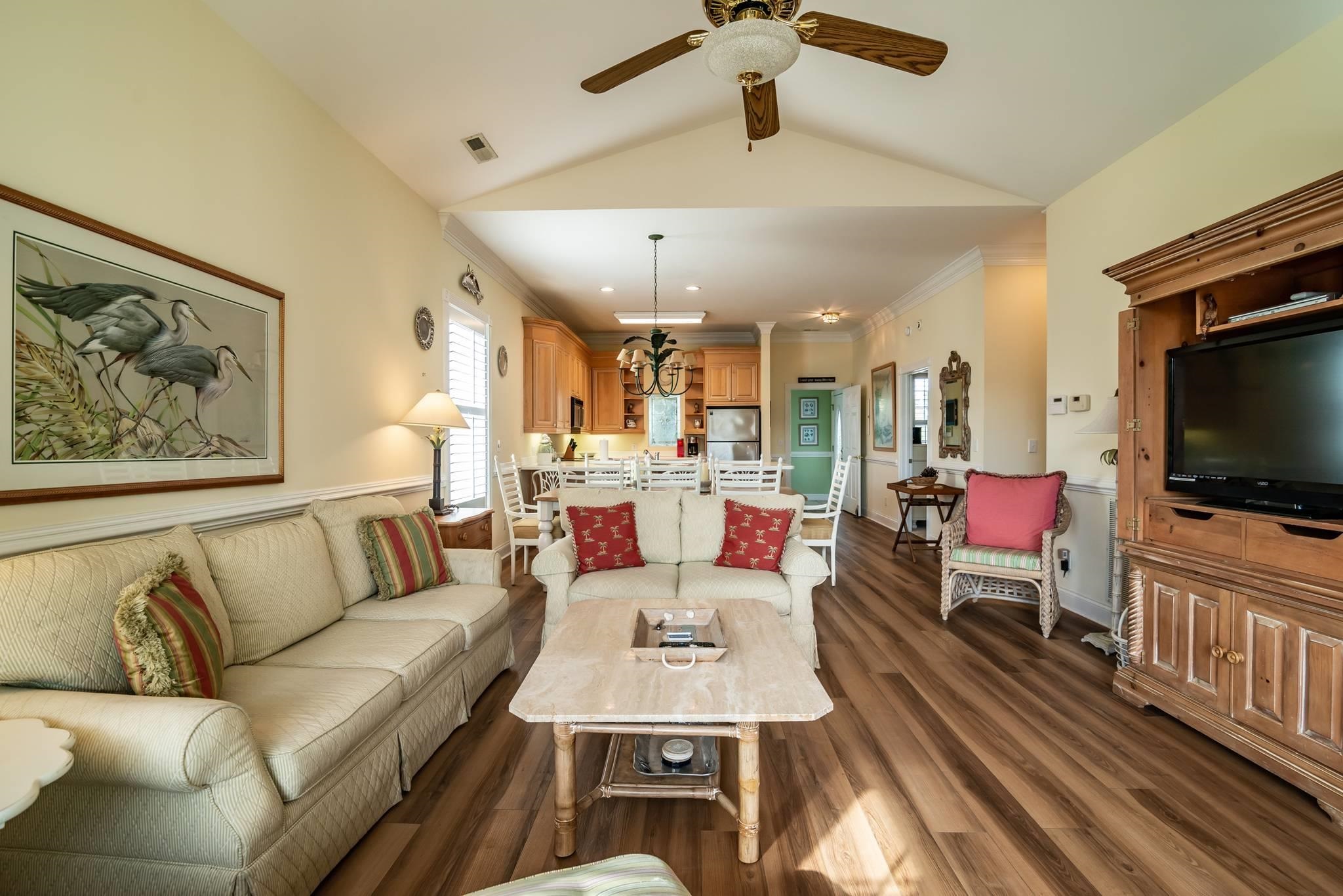 53 Nuthatch Ln. Unit: UNIT 202