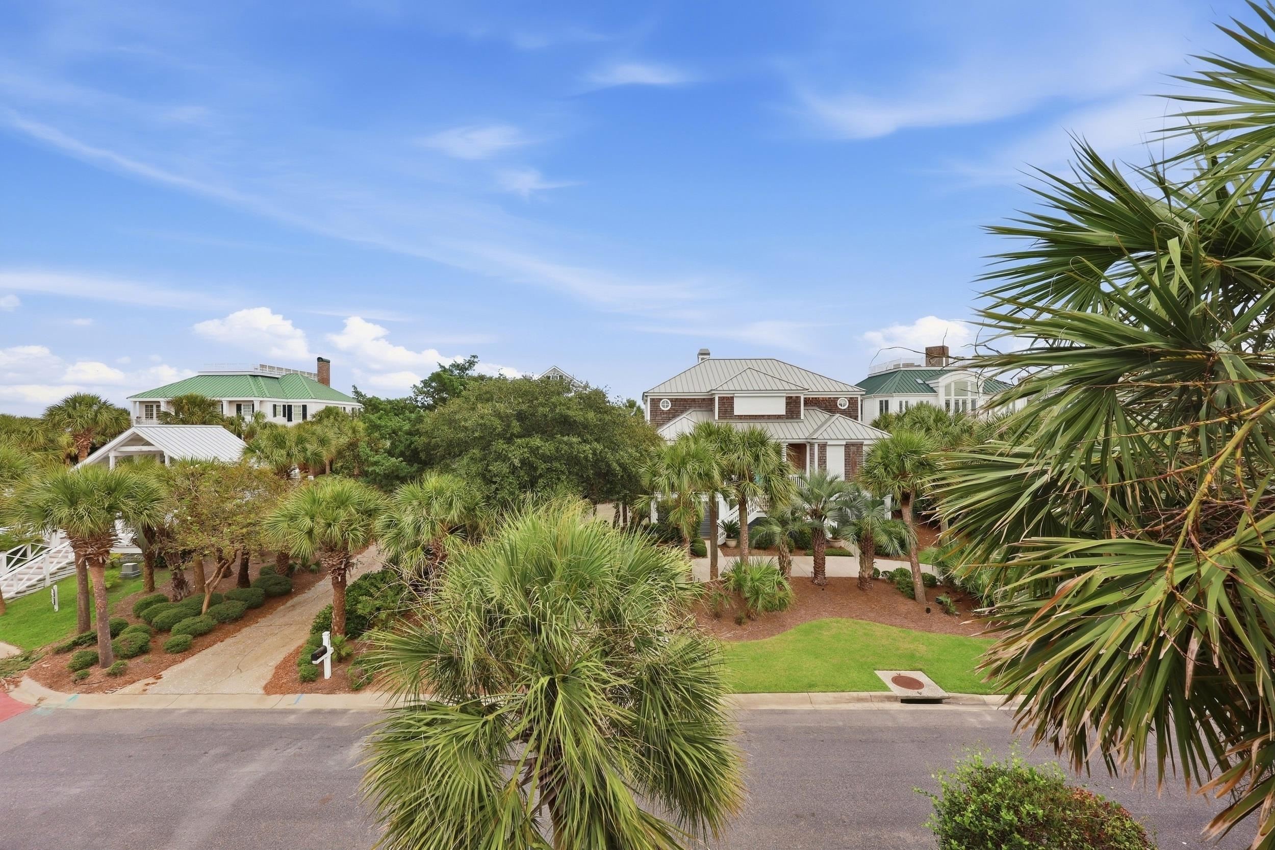 13 Beachwalker Ct.