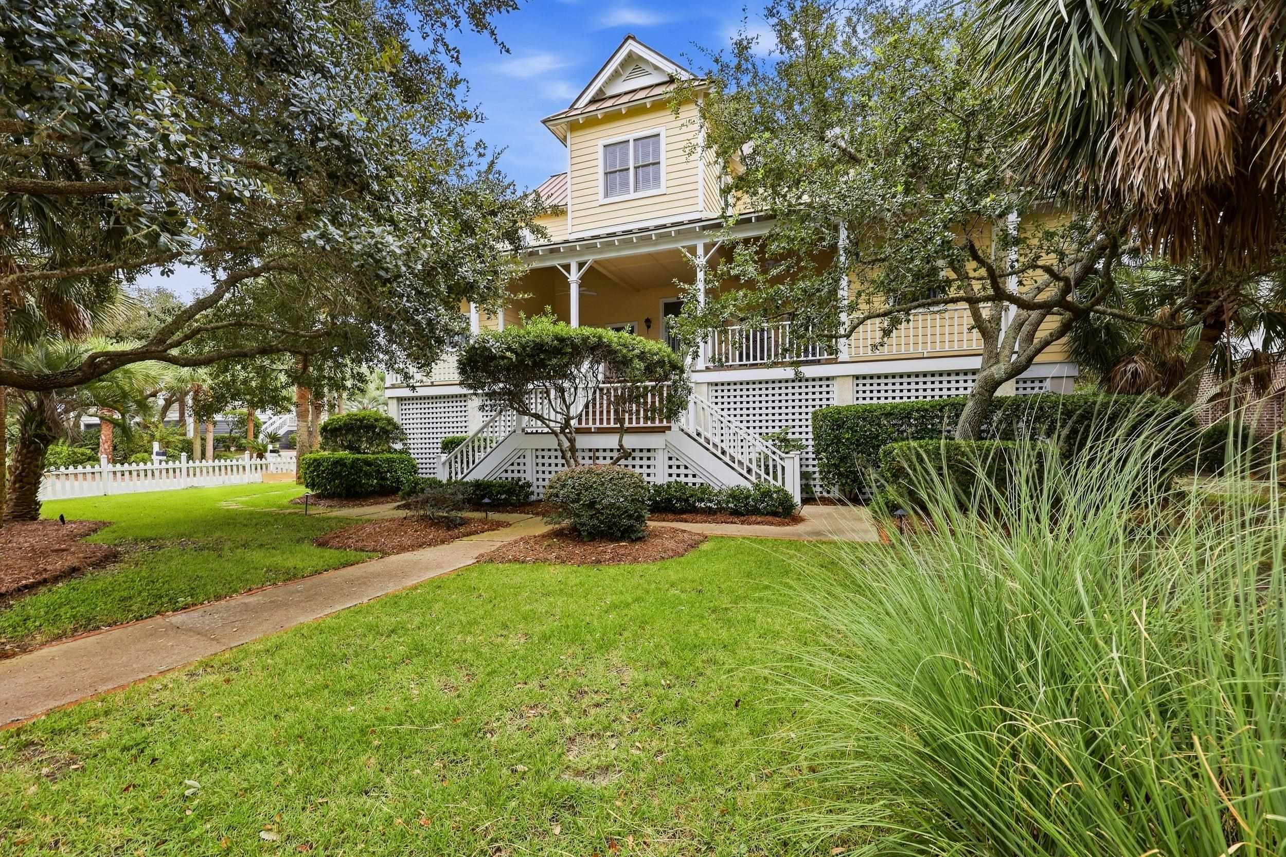 13 Beachwalker Ct.