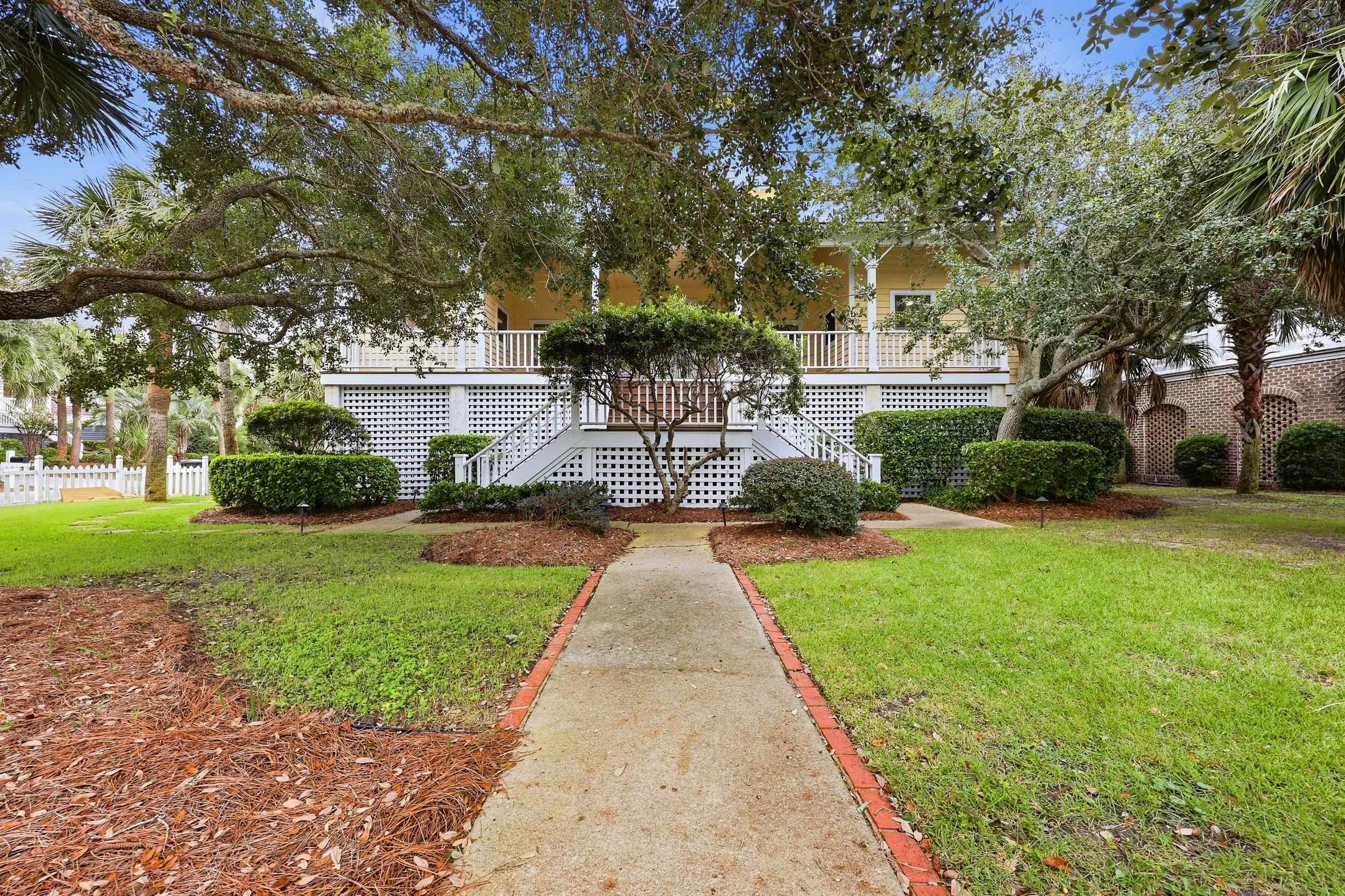 13 Beachwalker Ct.