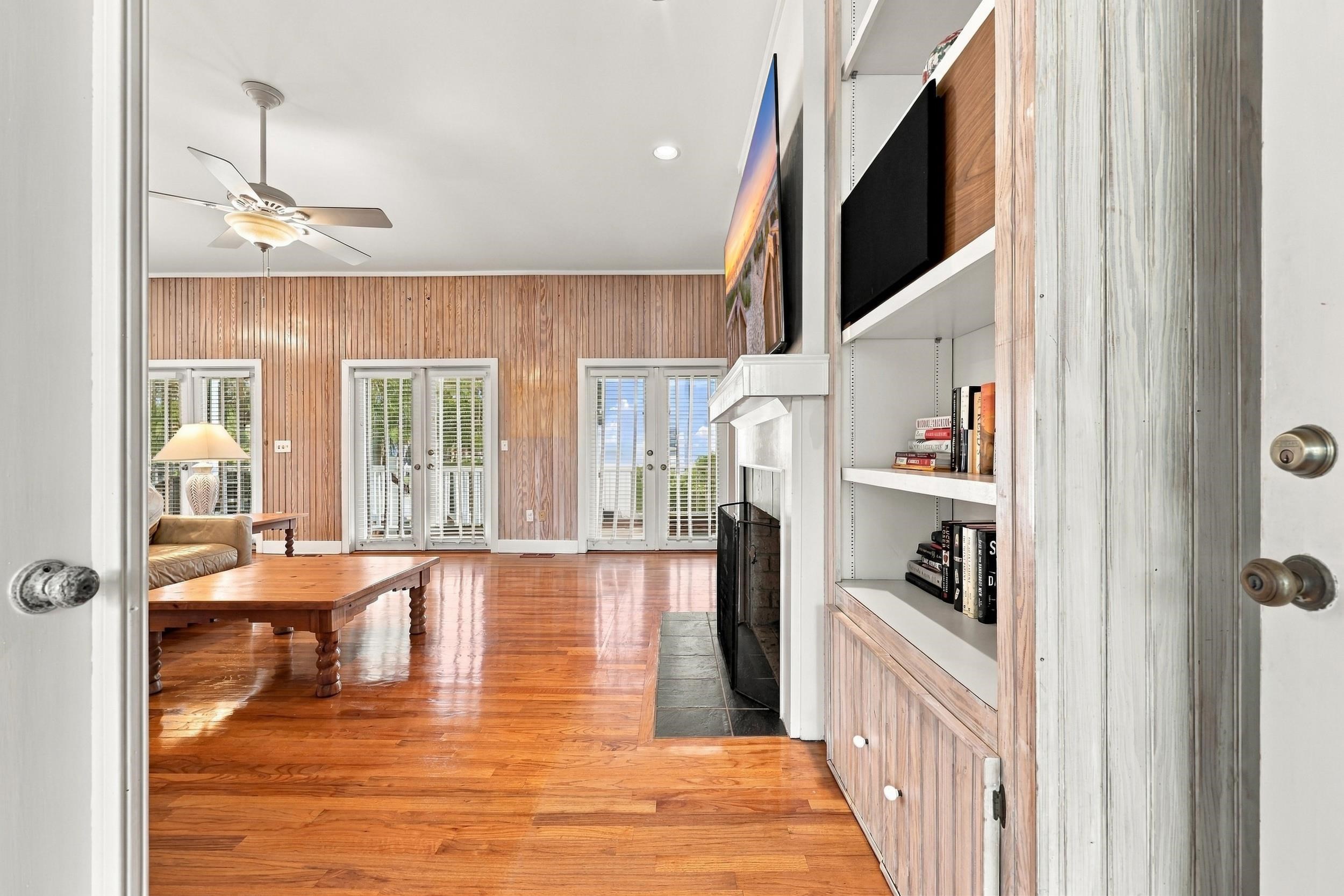 13 Beachwalker Ct.