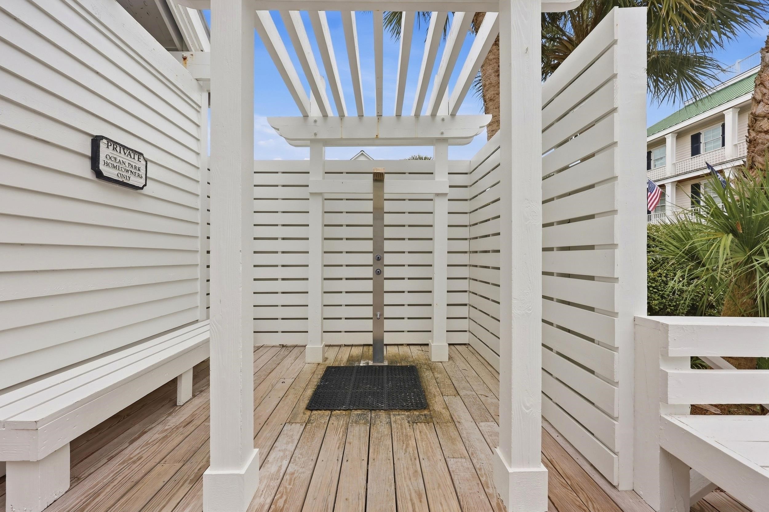 13 Beachwalker Ct.