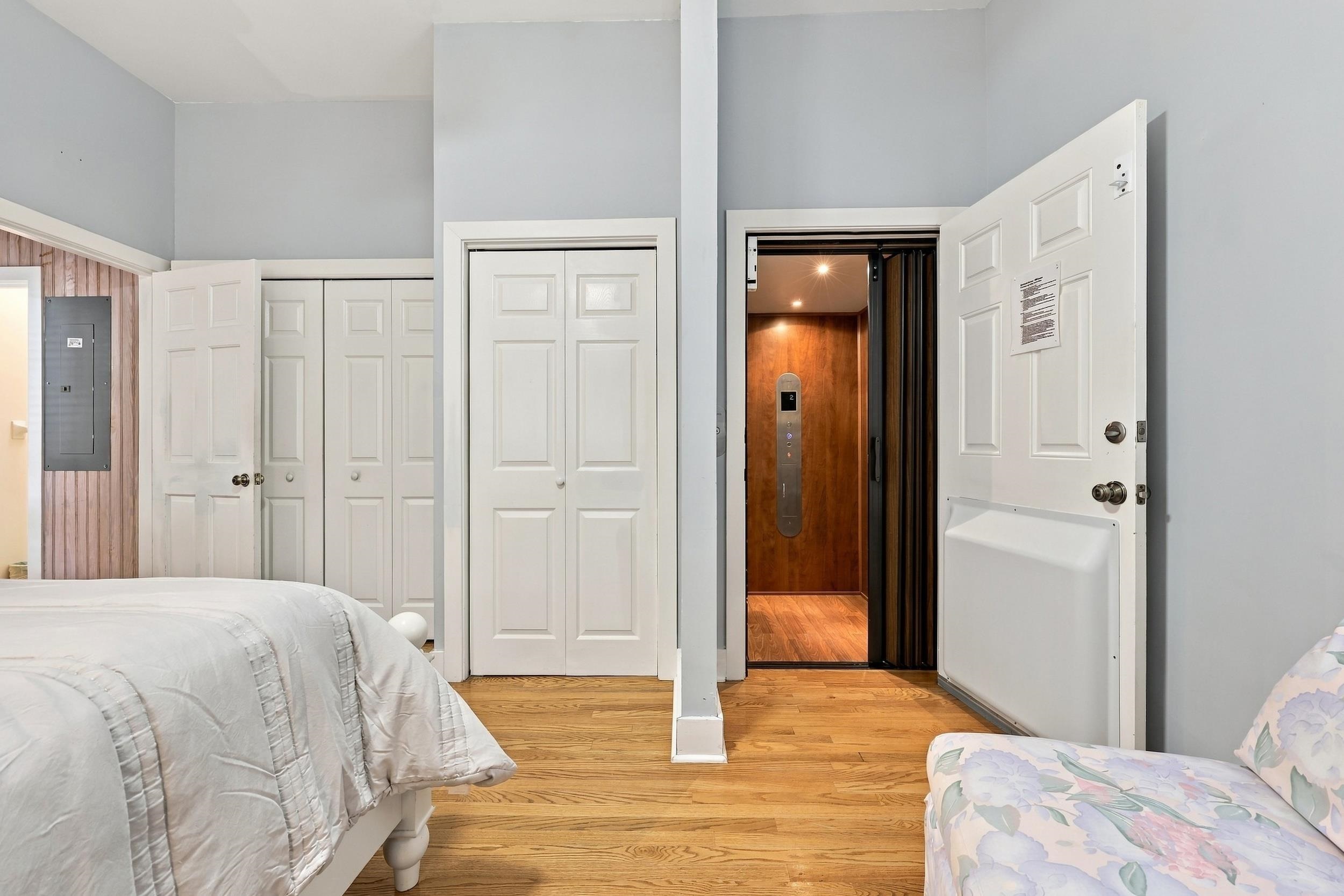 13 Beachwalker Ct.