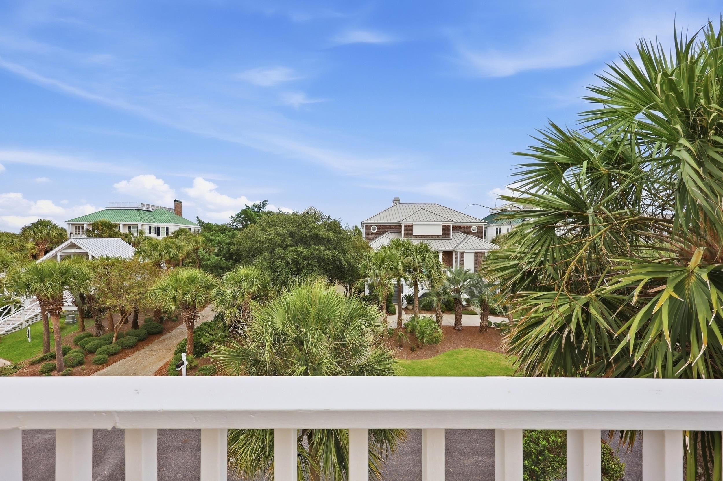 13 Beachwalker Ct.
