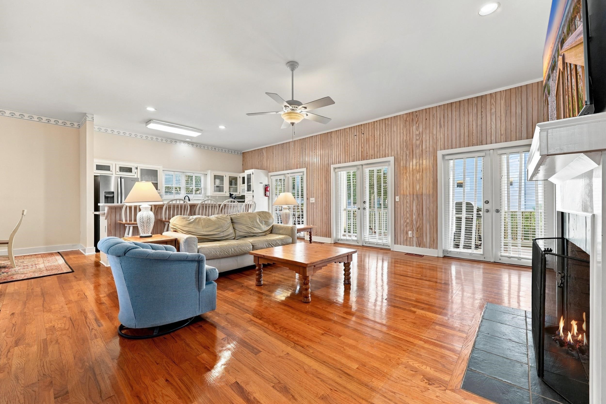 13 Beachwalker Ct.