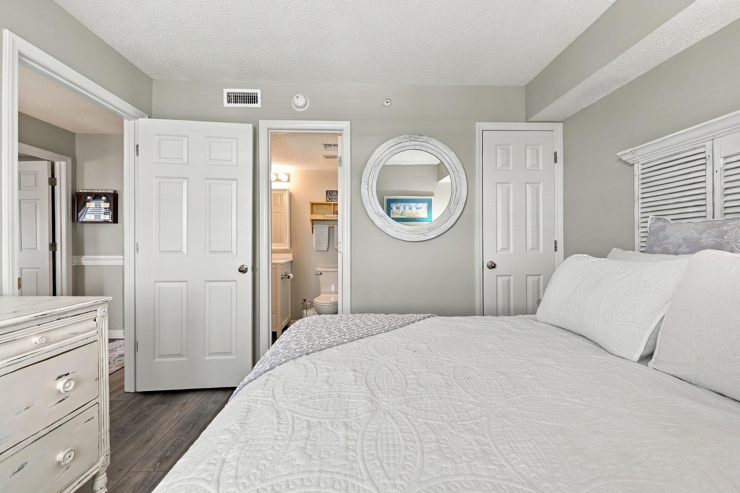 201 S Ocean Blvd. Unit: 908