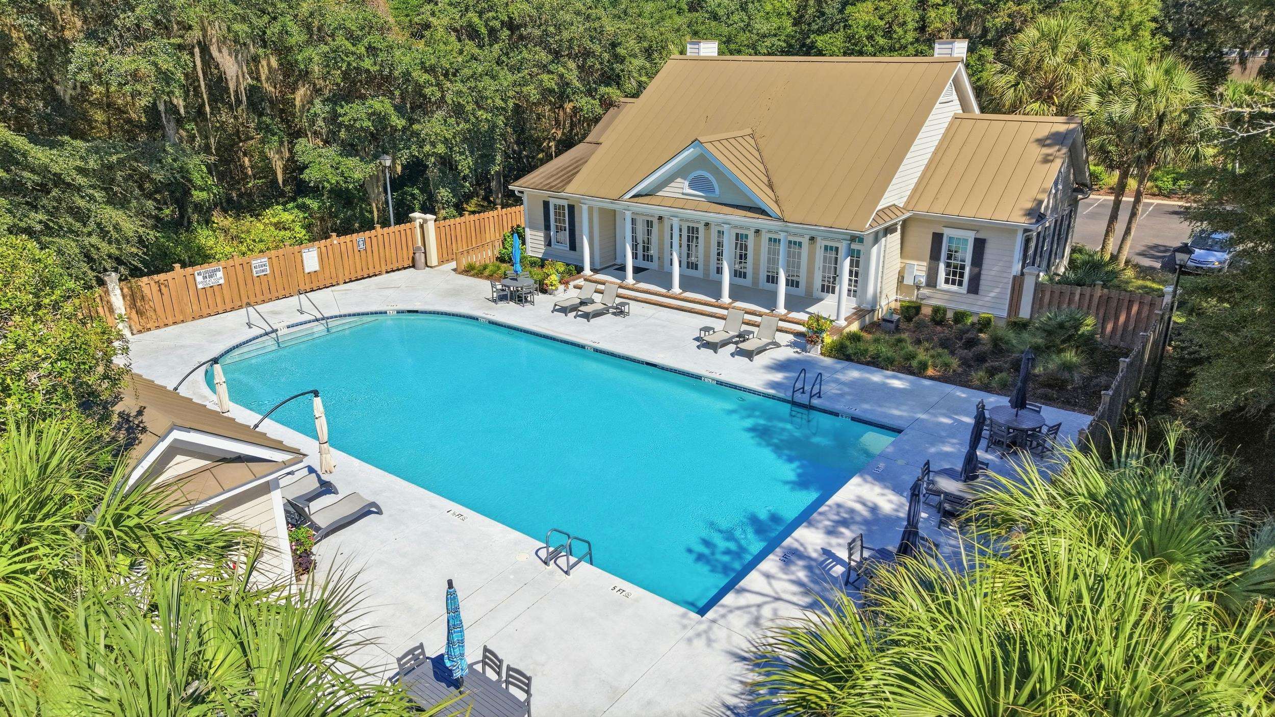 226 Oatland Lake Dr.