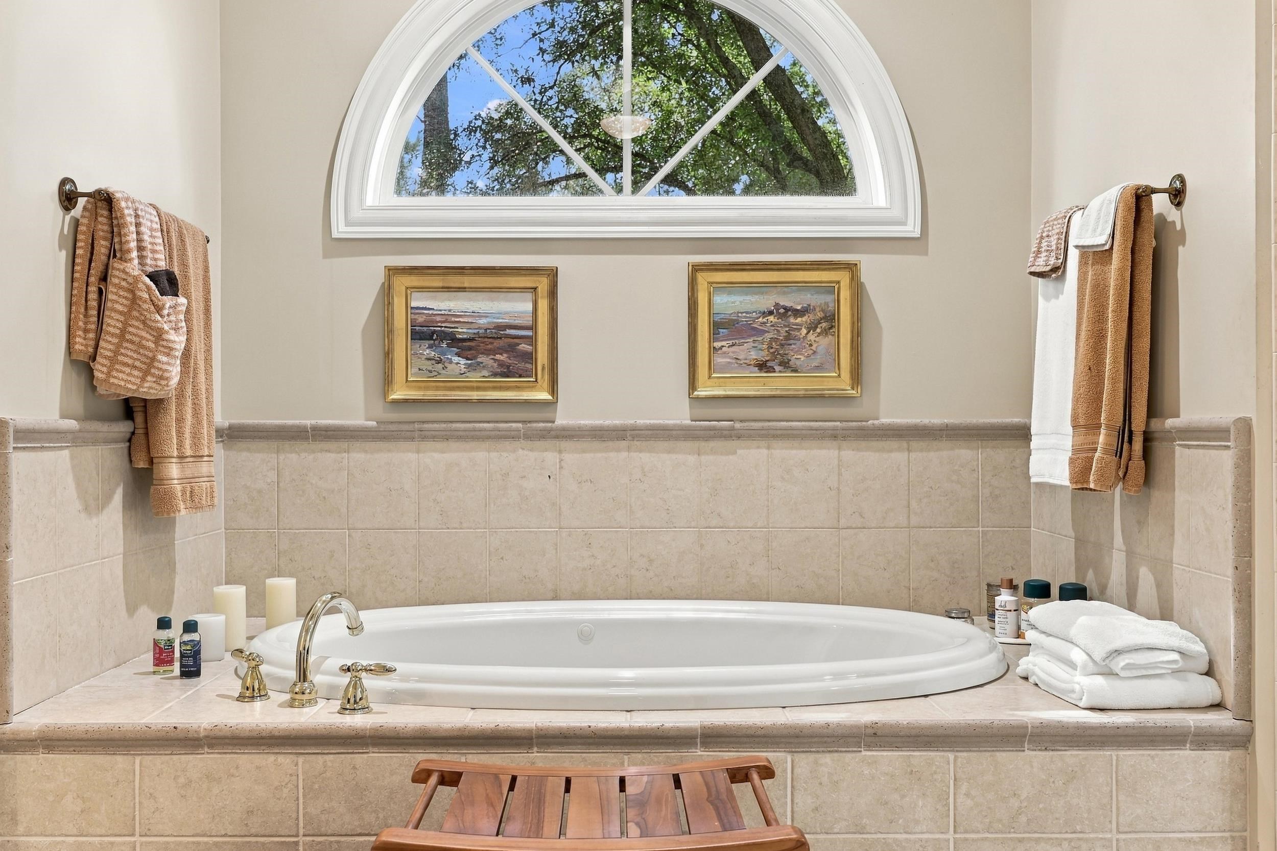226 Oatland Lake Dr.