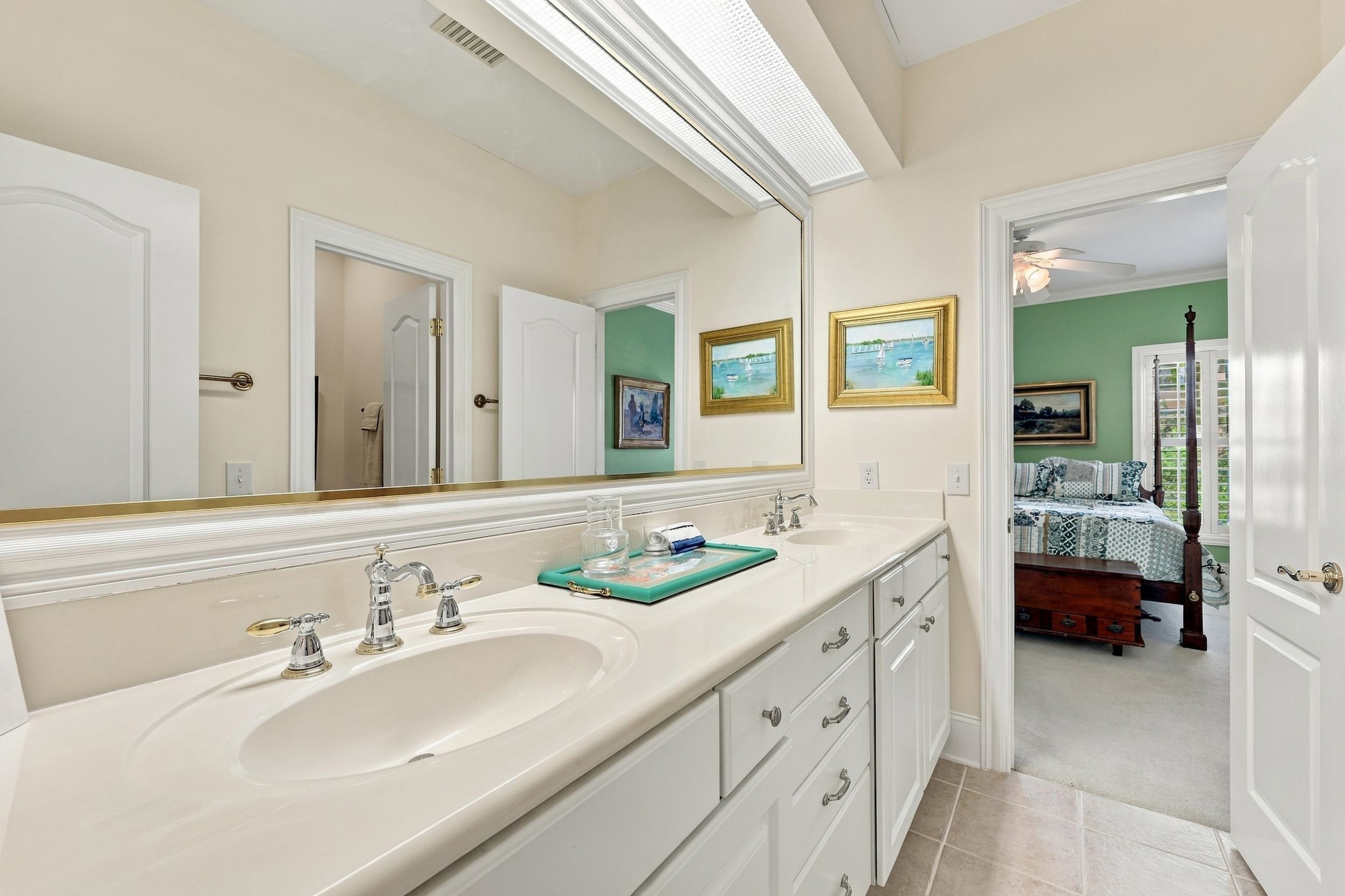 226 Oatland Lake Dr.