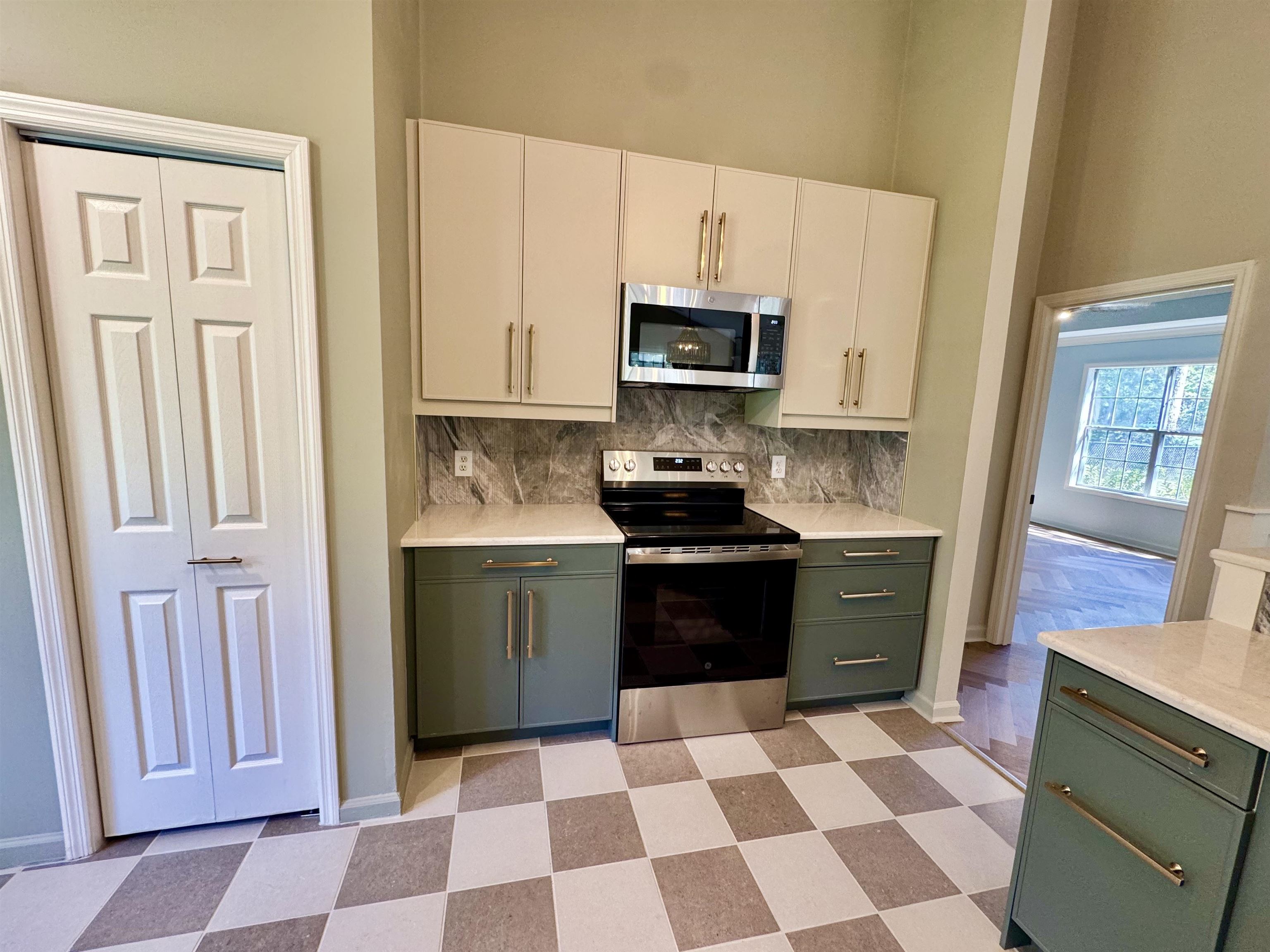 231 King George Ln.