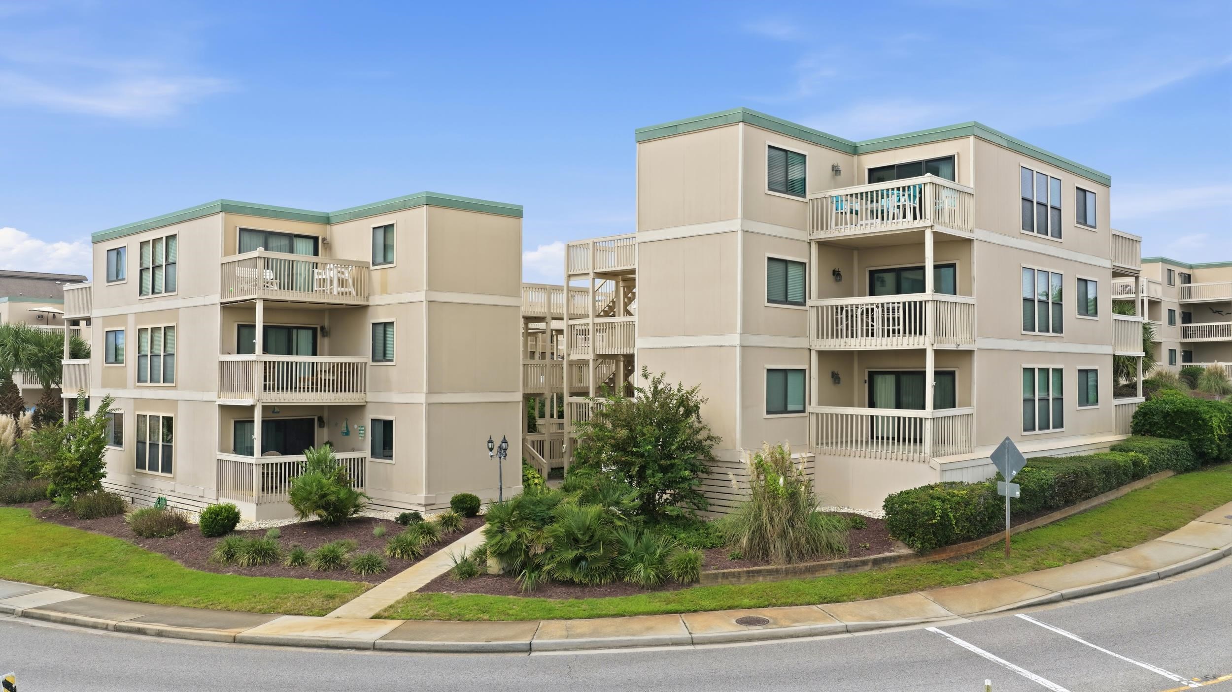 9661 Shore Dr. Unit: C5
